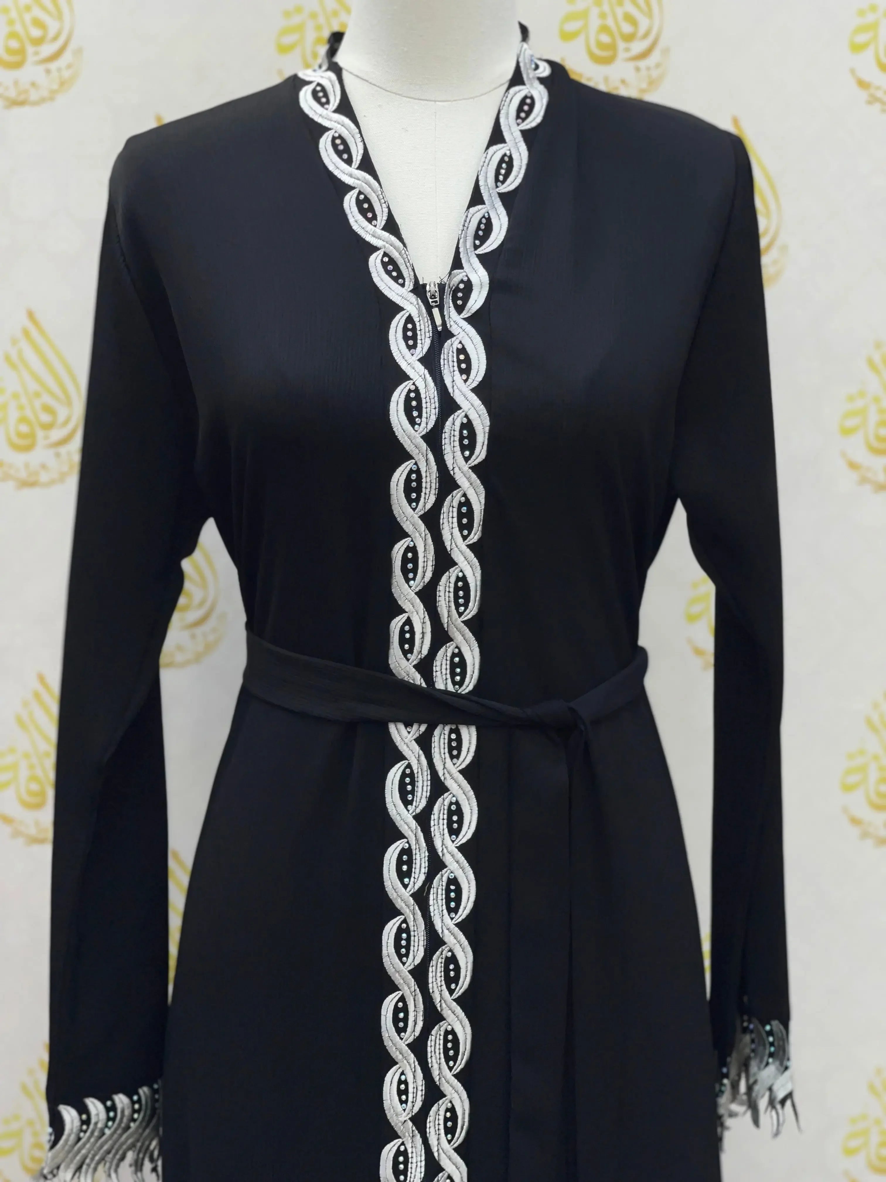 Elegant Abaya: Style and Sophistication in Harmony Palestinian Elegance