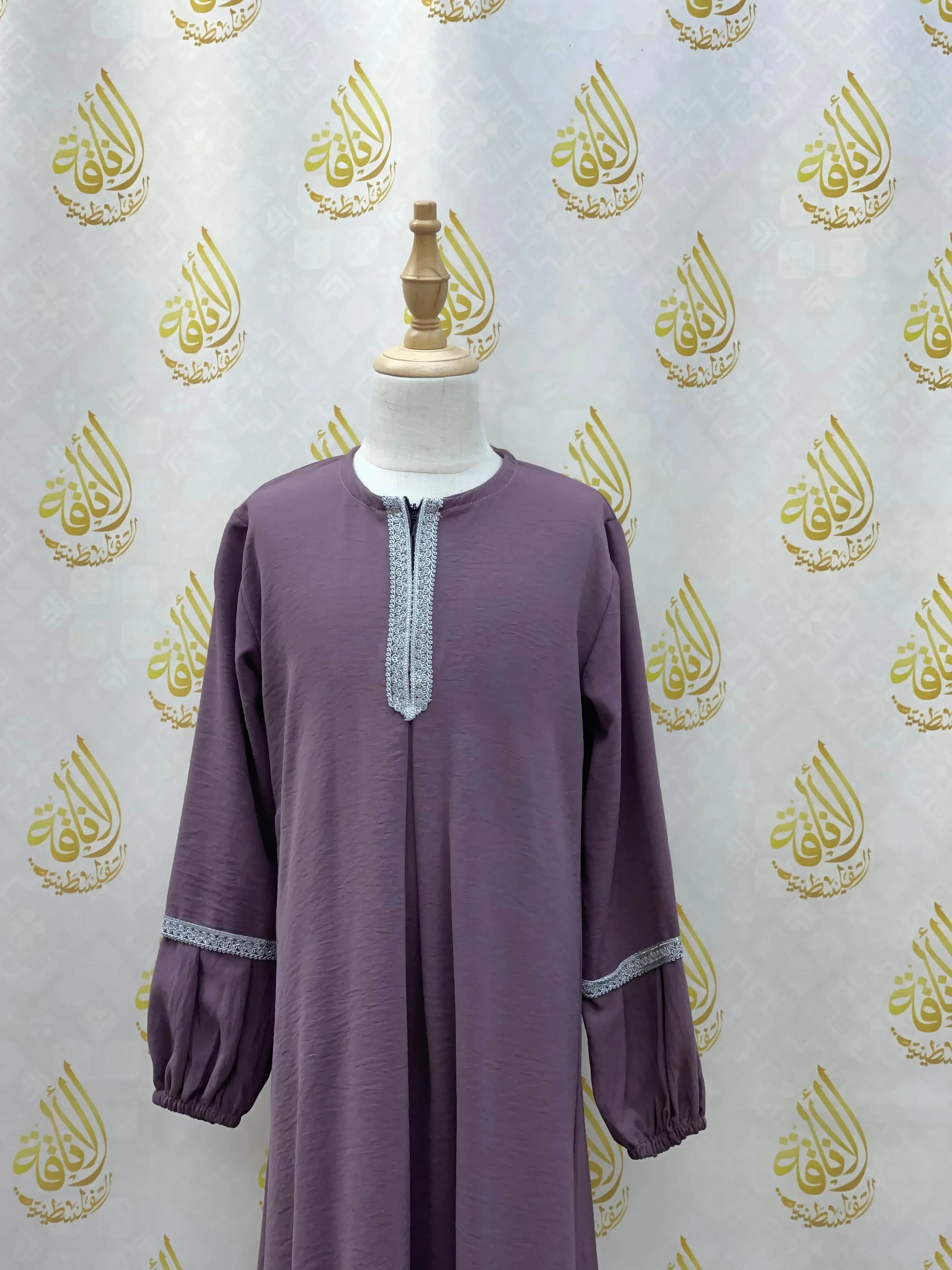 Girls Modest Abaya: little girl's style with our Girls Modest Abaya - Palestinian Elegance