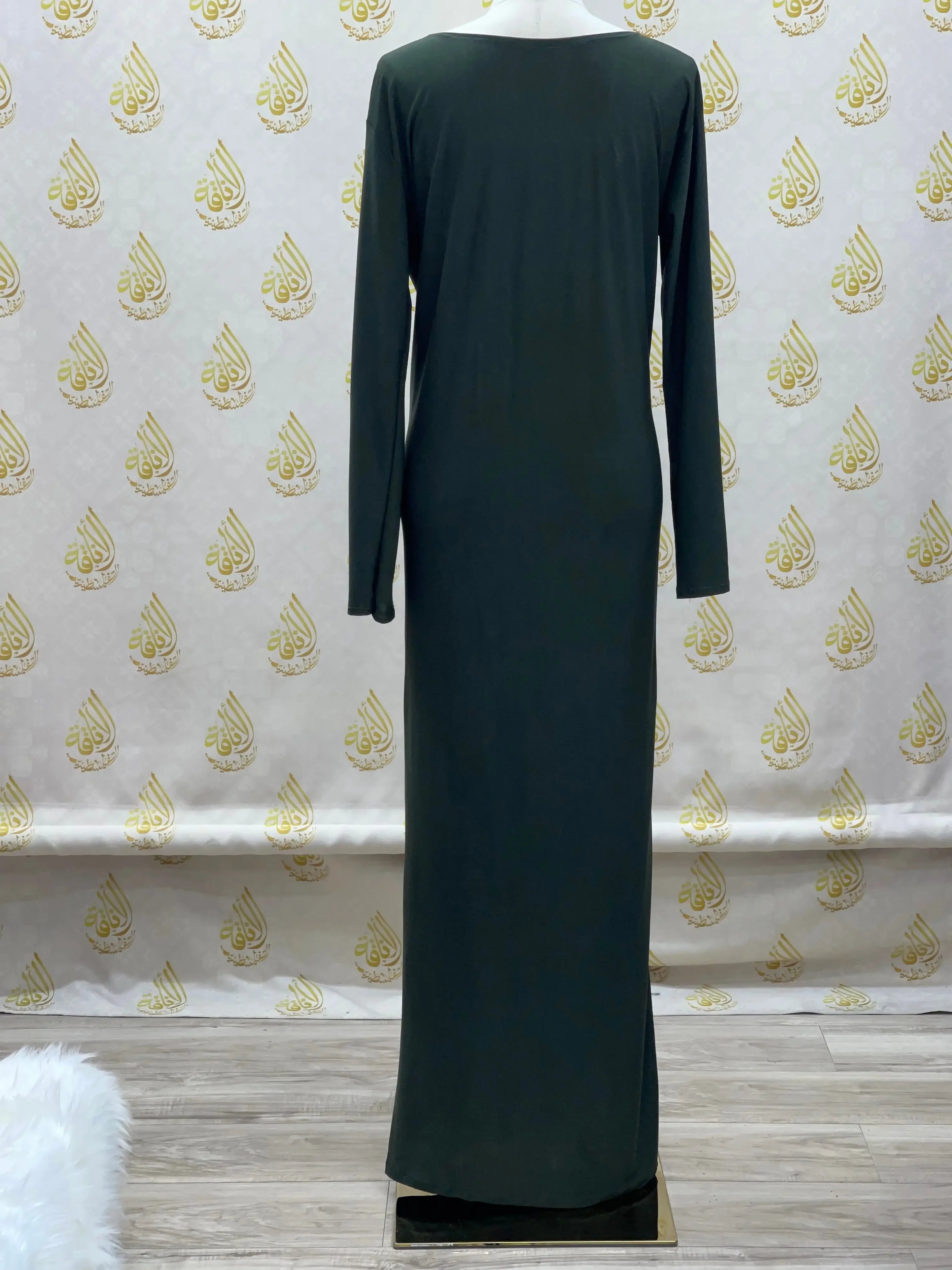Basic Solid Dress: Versatile Elegance and Everyday Comfort palestinian elegance