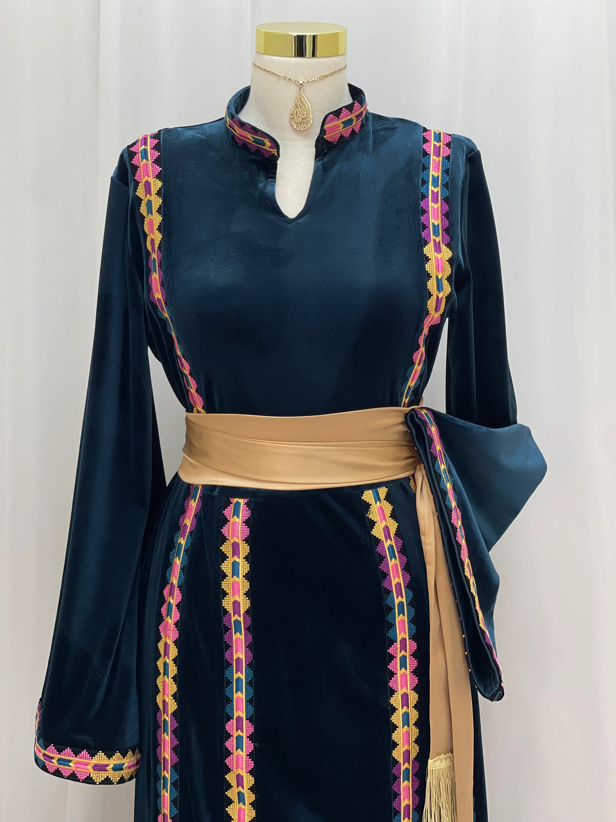 Manajel Grace Velvet Thobe - Palestinian Elegance