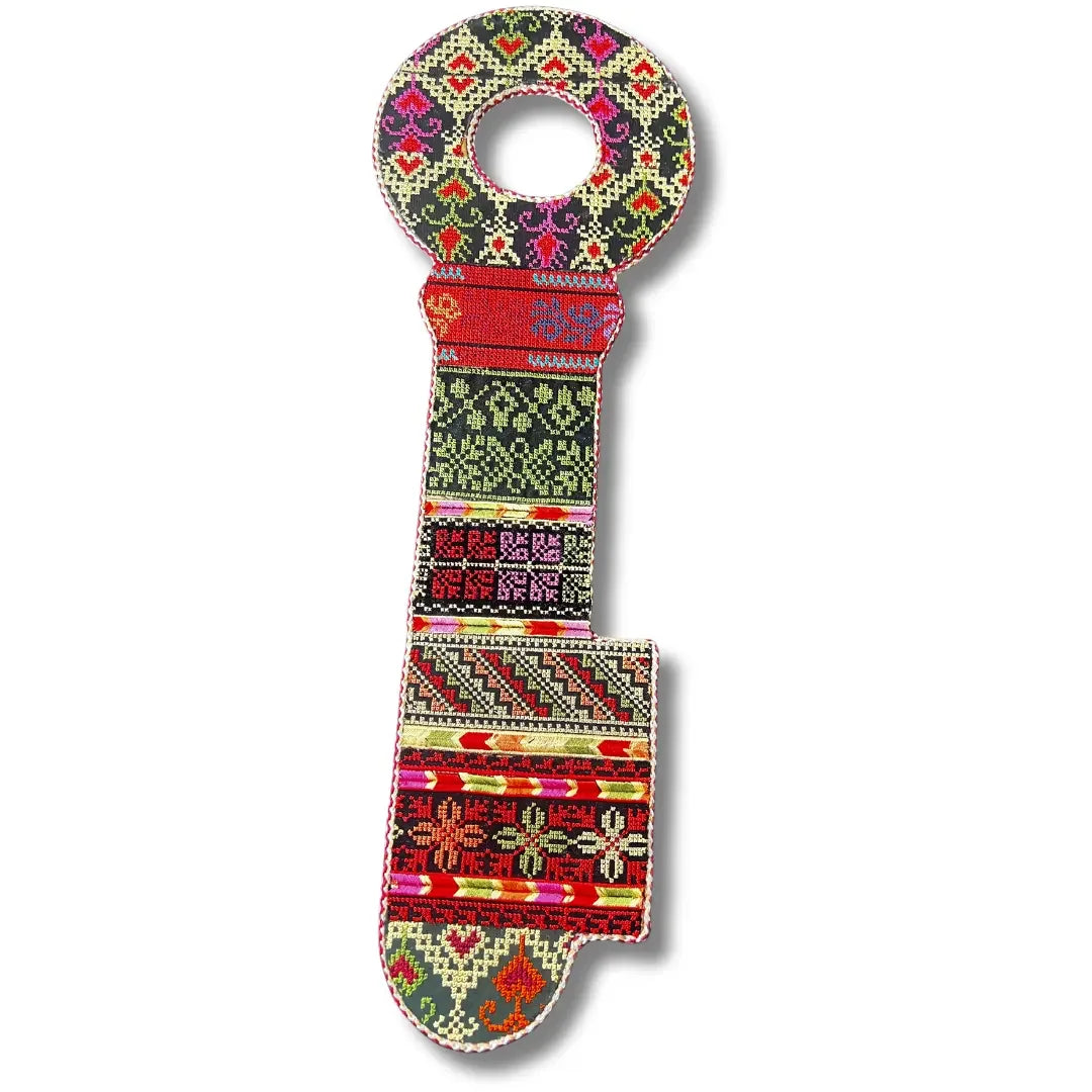 Key-Shaped Tatreez Design Accessory - High-Quality Craftsmanship Palestinian Elegance