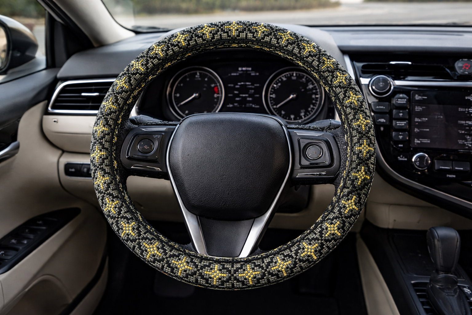 Reversible Beaded Steering Wheel Cover- Elegant Design