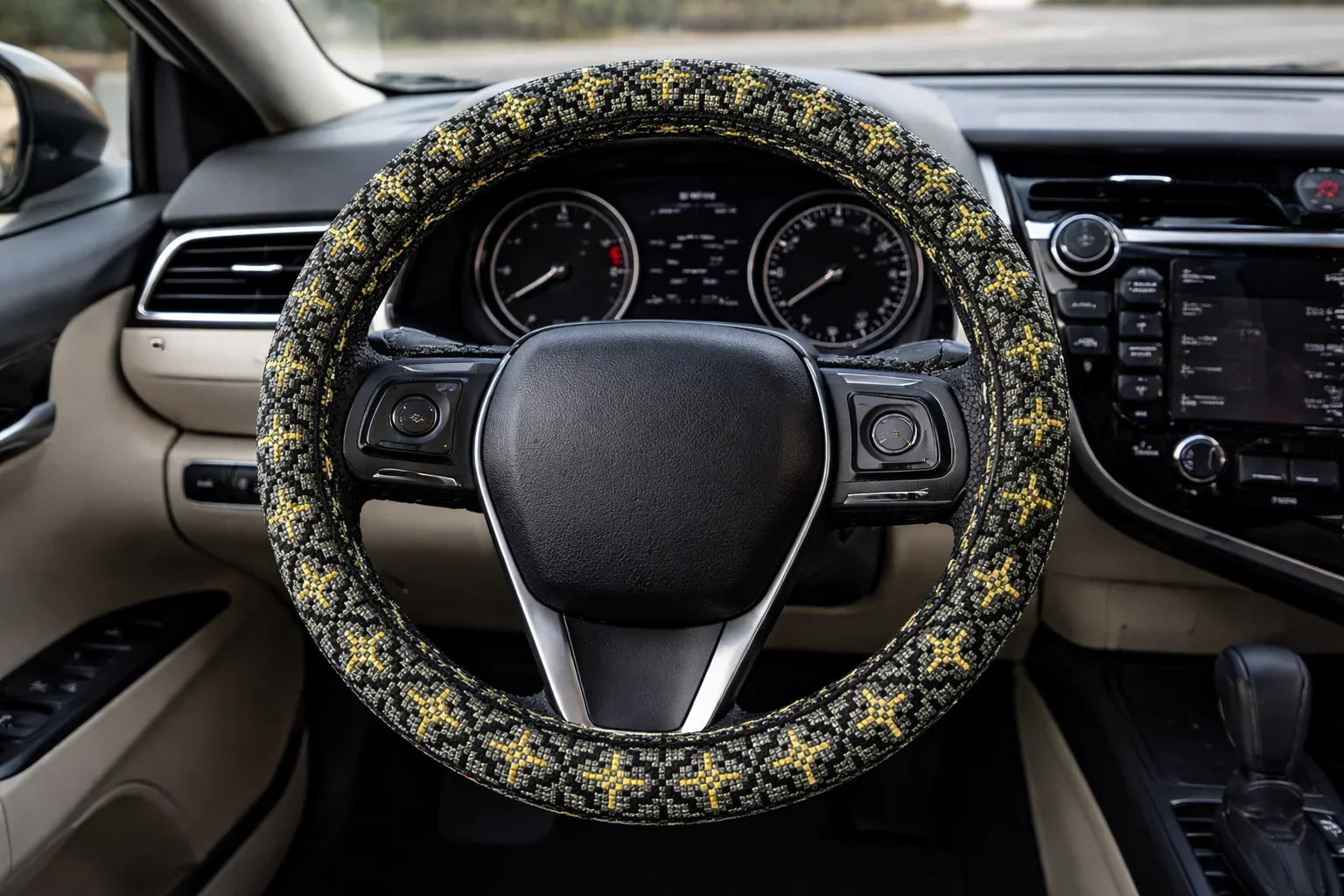 Reversible Beaded Steering Wheel Cover- Elegant Design