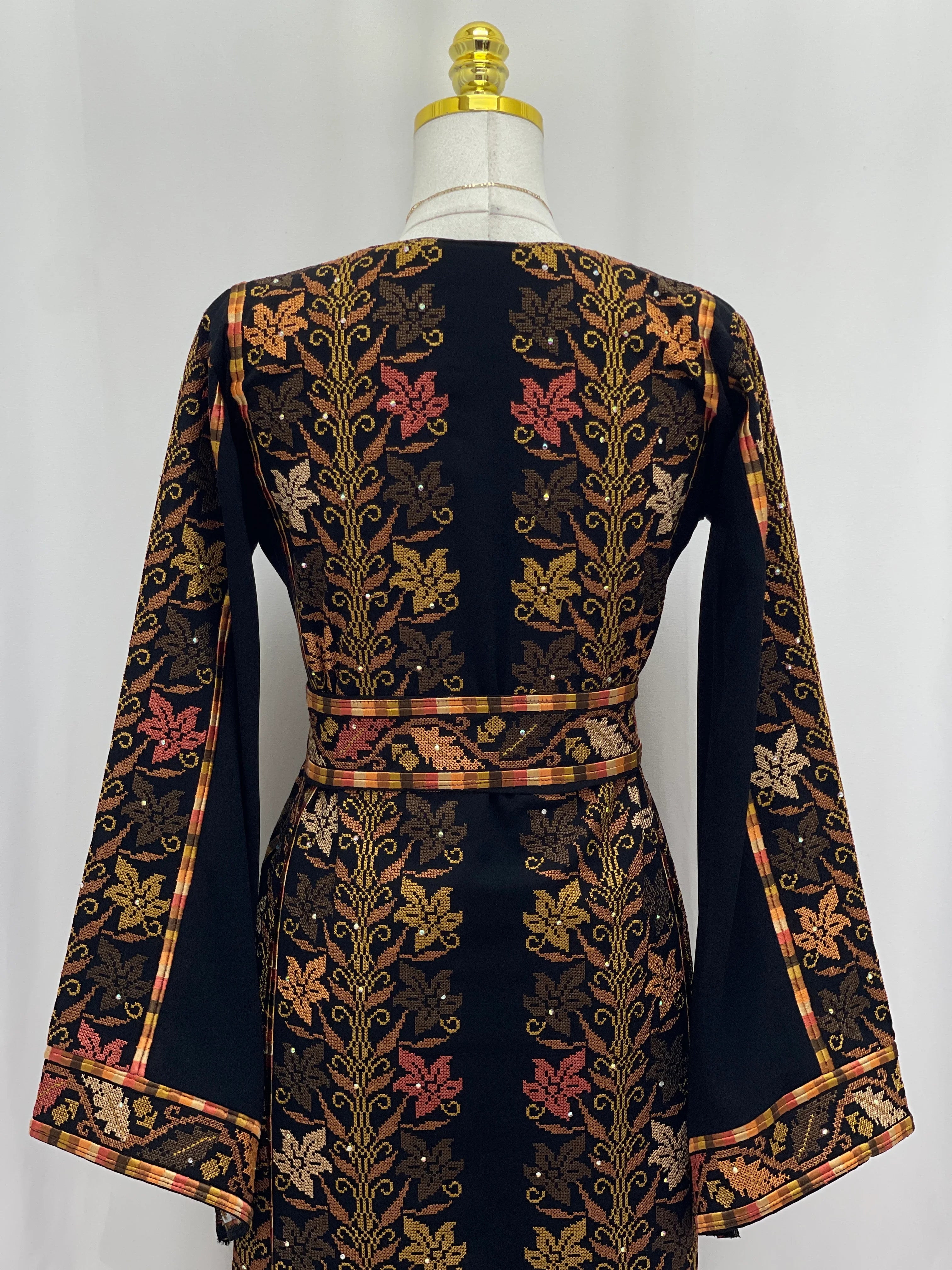 ثوب زهرة الفلسطينيين