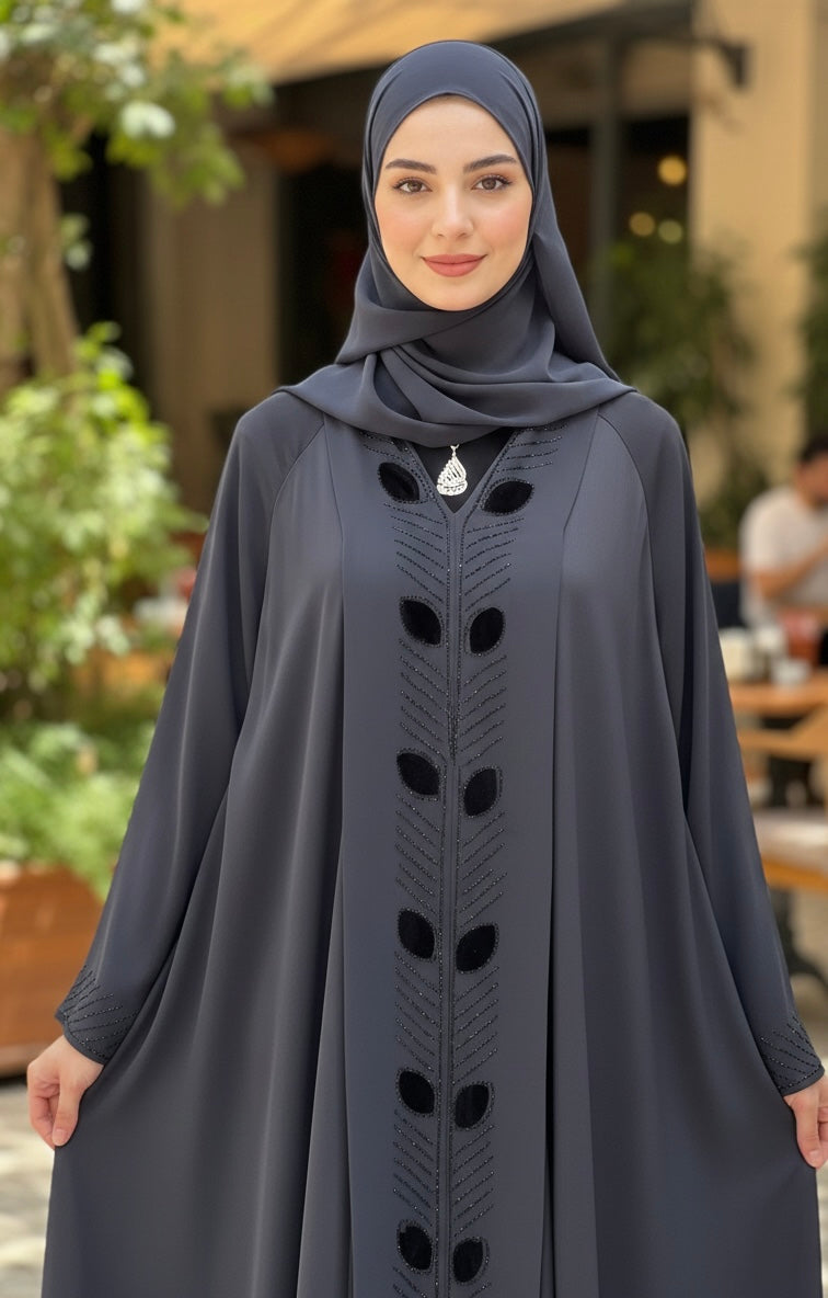 عباية نرجس – لباس أنيق ومحتشم ذو تصميم خالد