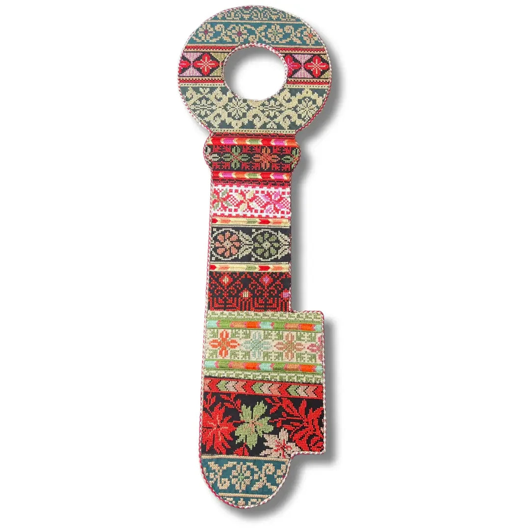 Key-Shaped Tatreez Home Decor - High-Quality Craftsmanship Palestinian Elegance
