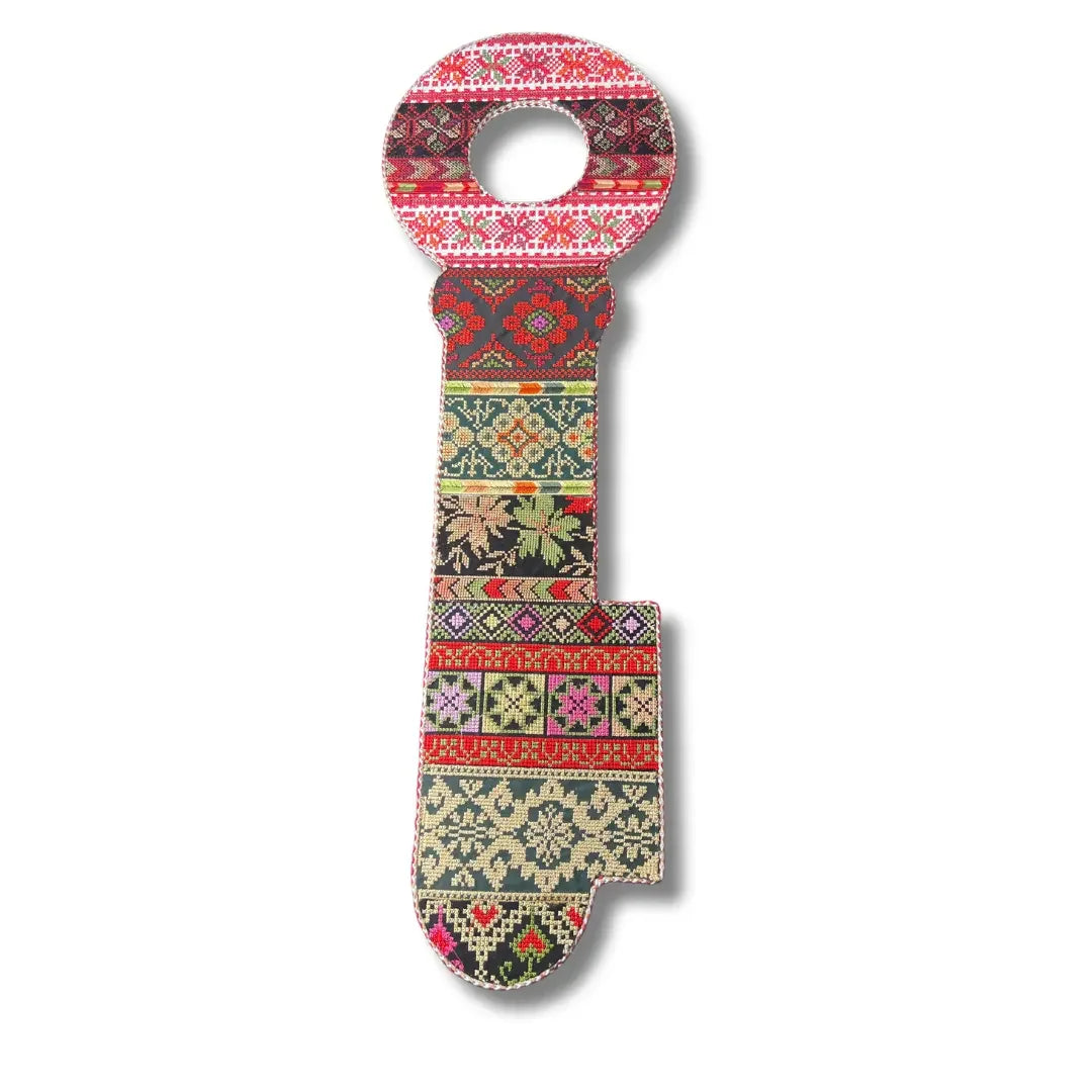 Key-Shaped Tatreez Home Decor - High-Quality Craftsmanship Palestinian Elegance