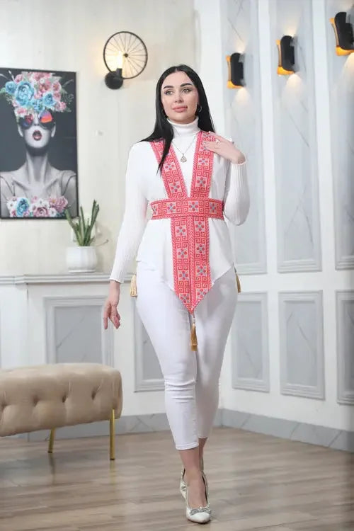 Tassel-Enhanced Elegance: Stand Out with Style Palestinian Elegance