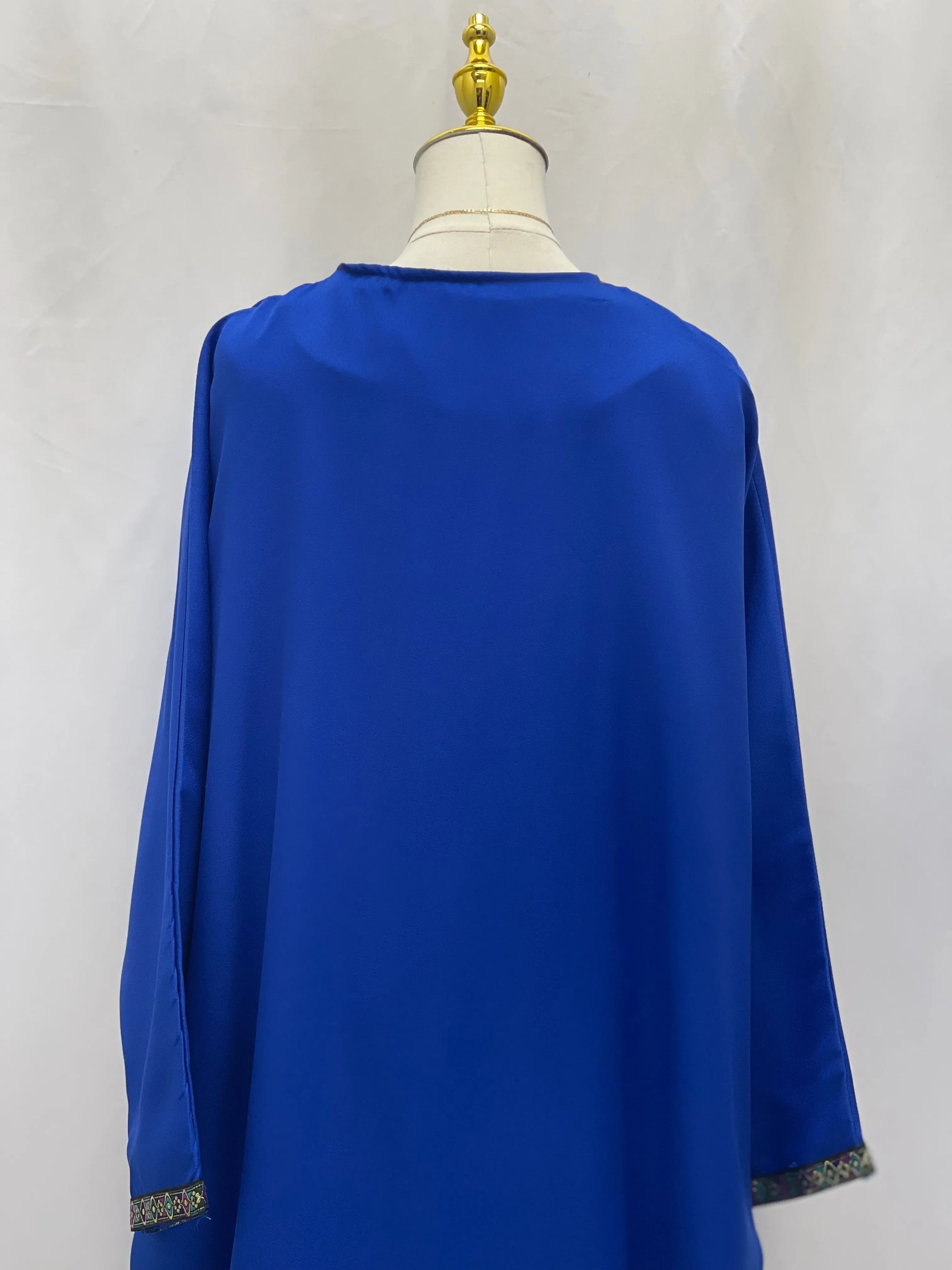 Versatile Elegance: Janna Cardigan Palestinian Elegance