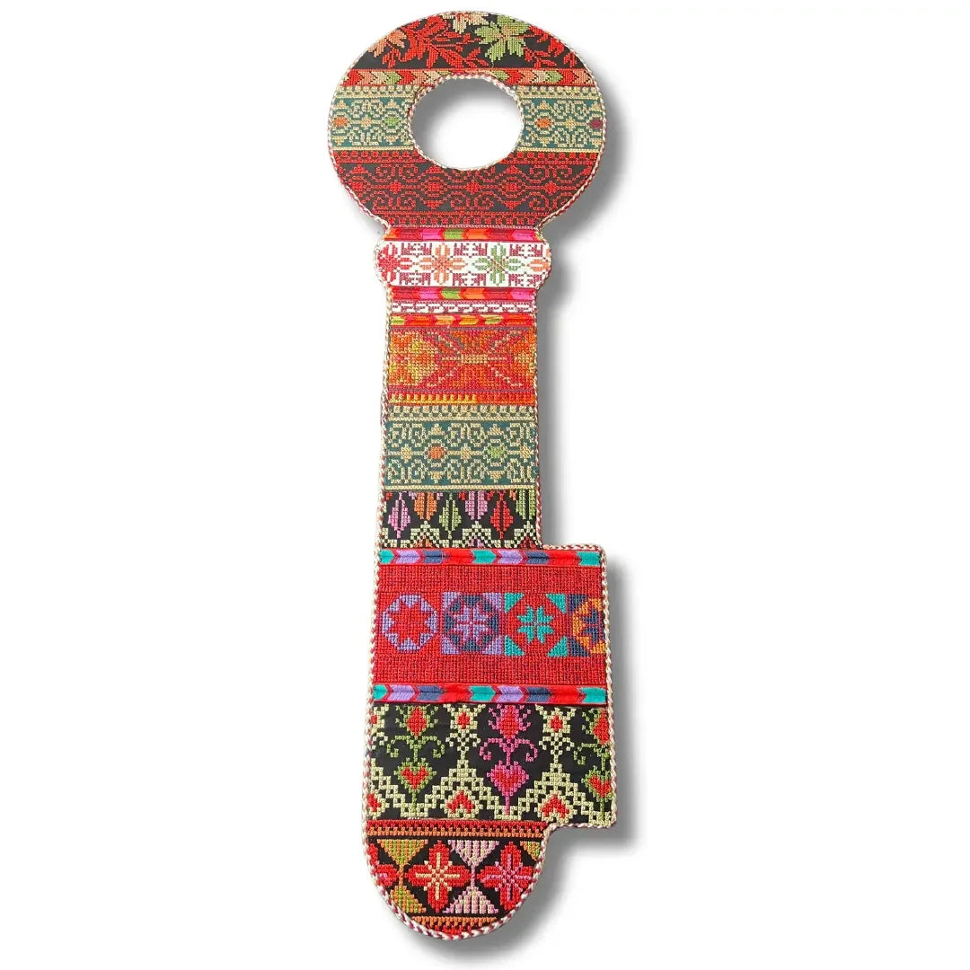 Key-Shaped Tatreez Home Decor - High-Quality Craftsmanship Palestinian Elegance