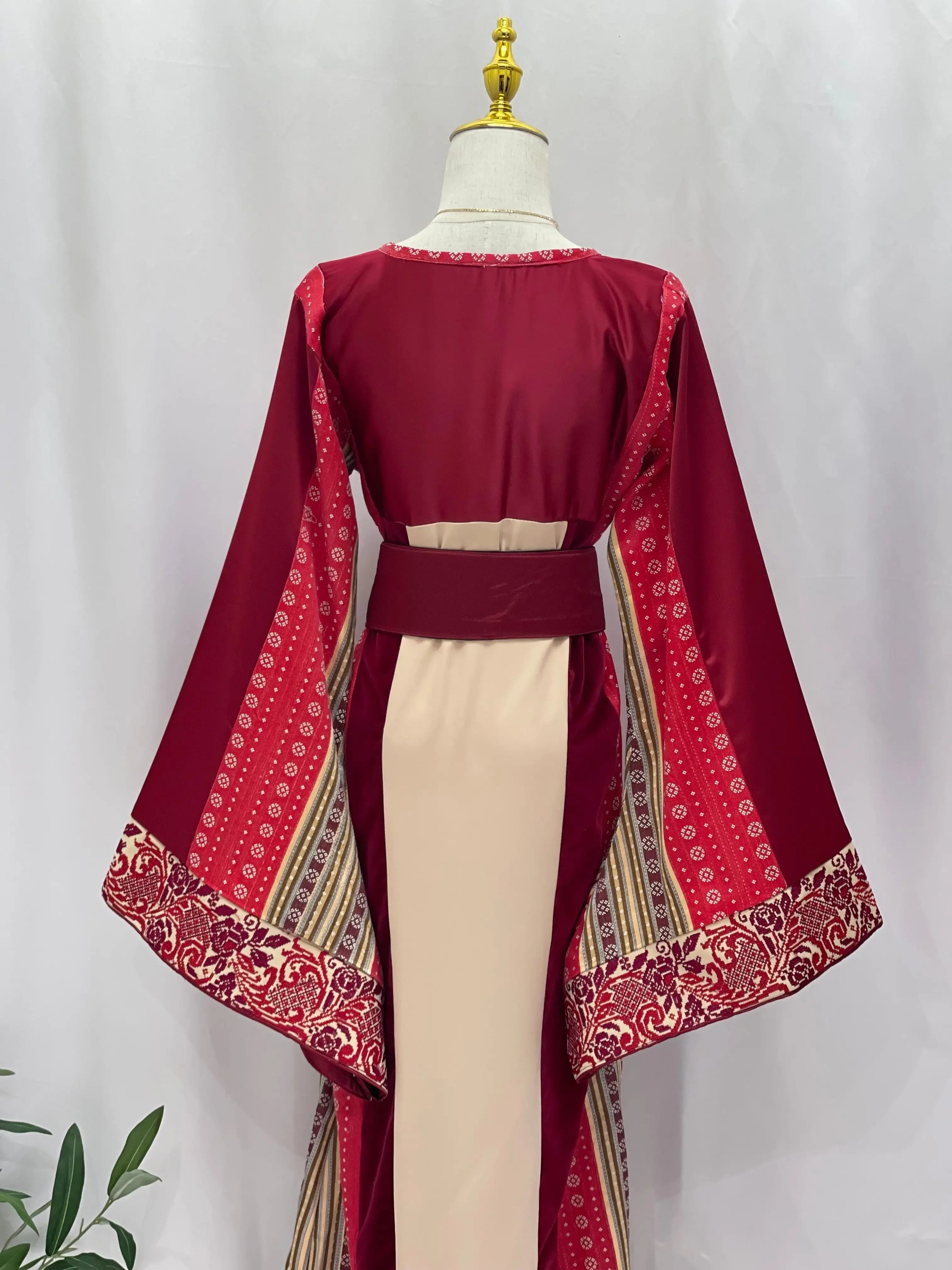 Luxurious Thoub with Saya, Velvet, Safa, and Satin Fabrics Palestinian Elegance
