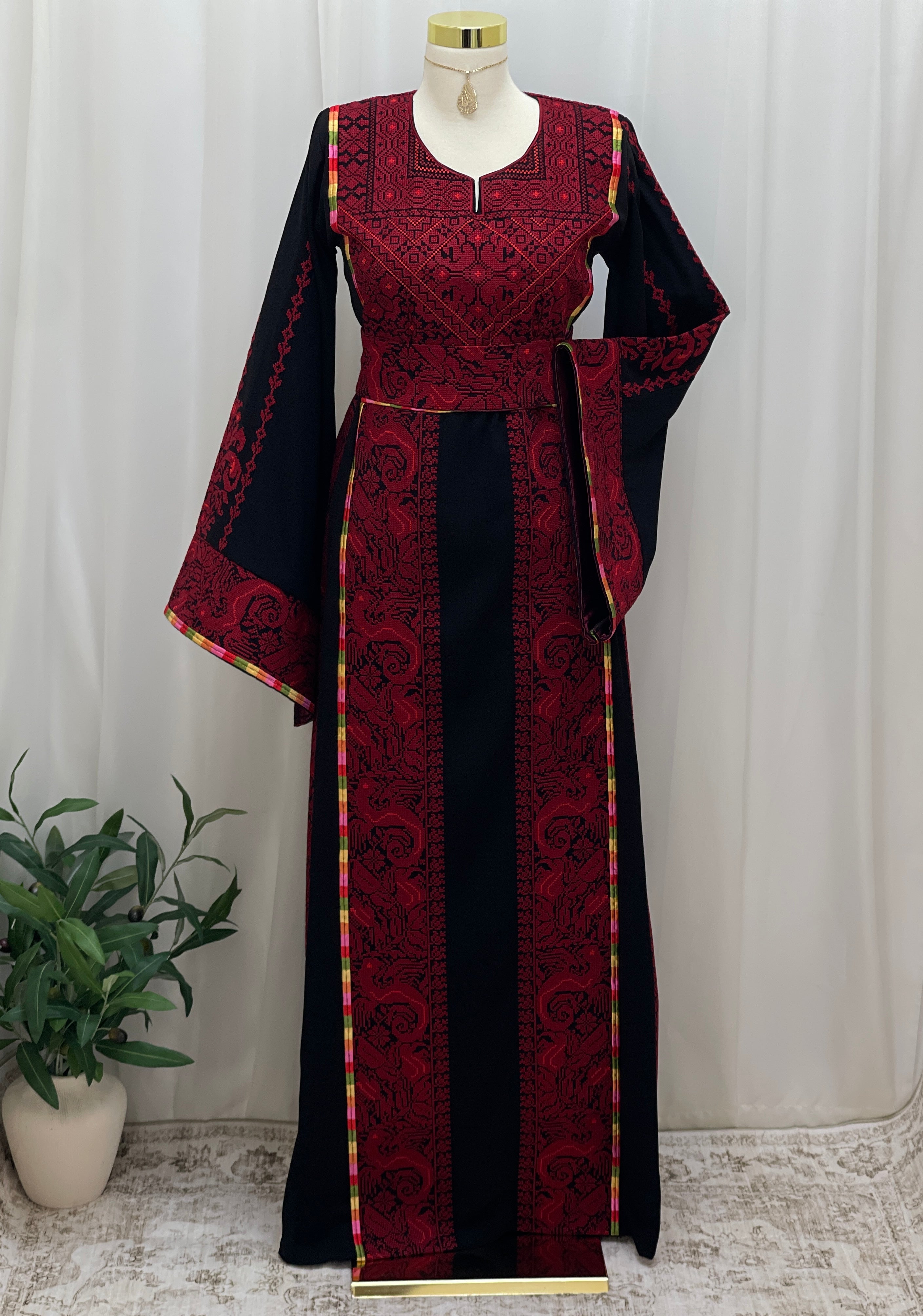Dragon Heritage Embroidered Thobe