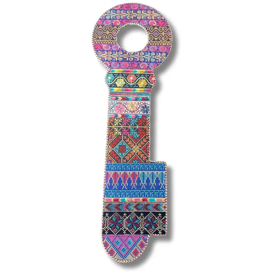 Key-Shaped Tatreez Home Decor - High-Quality Craftsmanship Palestinian Elegance