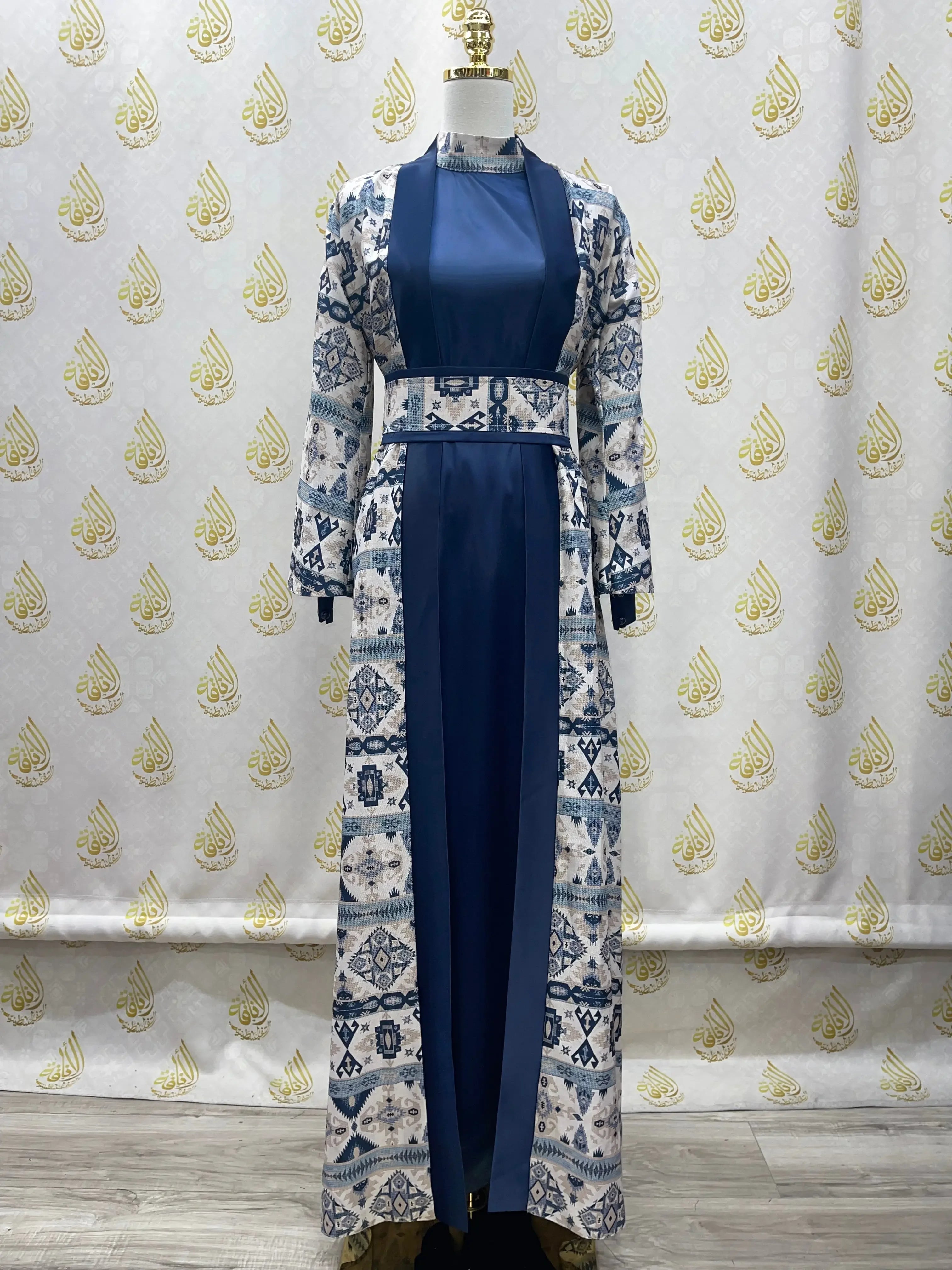 Satin Silk Kaftan: Luxurious Comfort and Elegant Style Palestinian Elegance