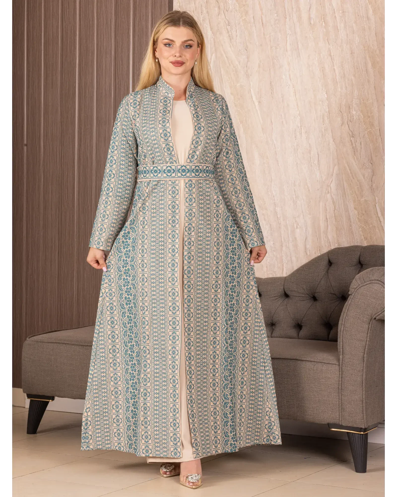 Embroidered Cardigan: Elegance and Timeless Craftsmanship Palestinian Elegance