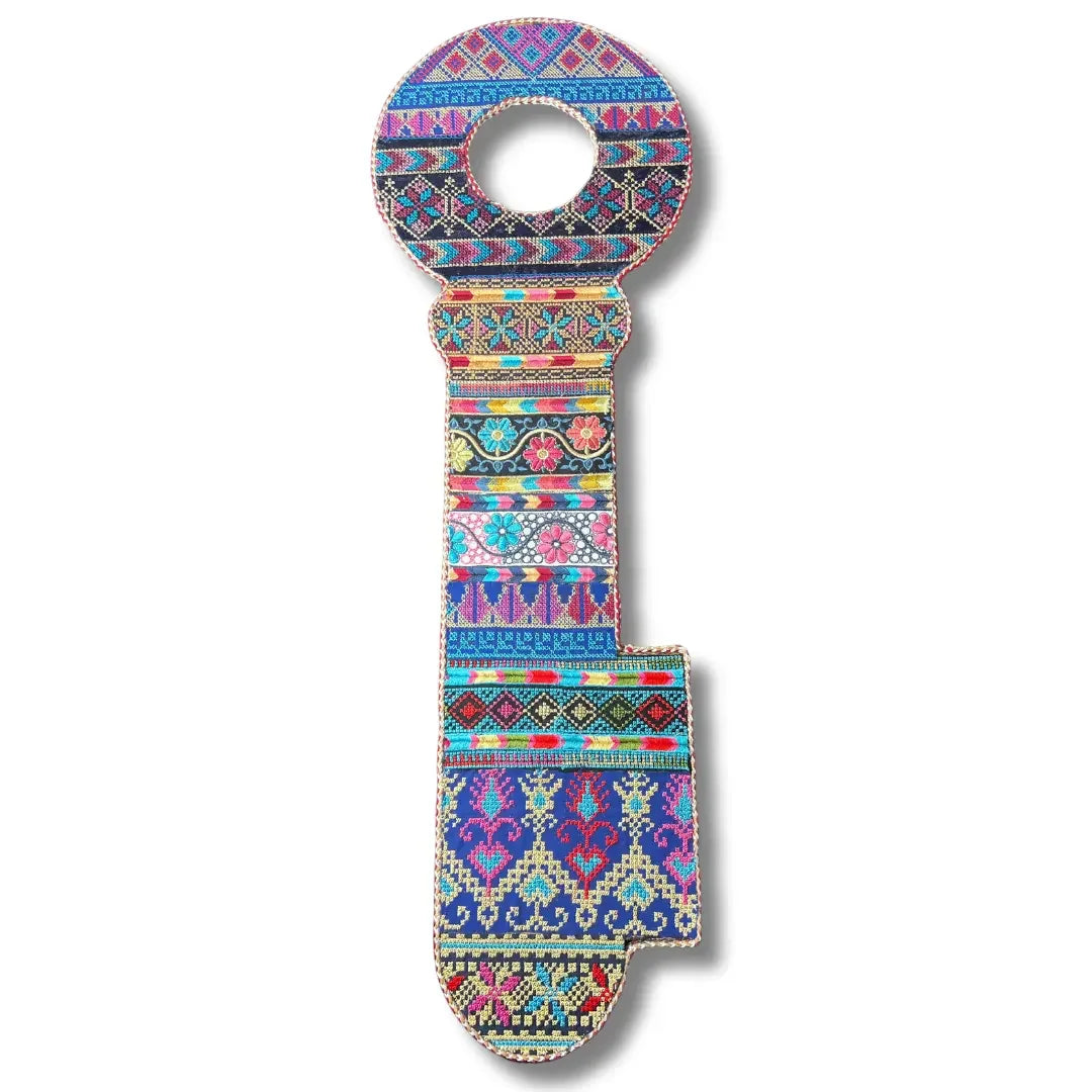 Key-Shaped Tatreez Home Decor - High-Quality Craftsmanship Palestinian Elegance