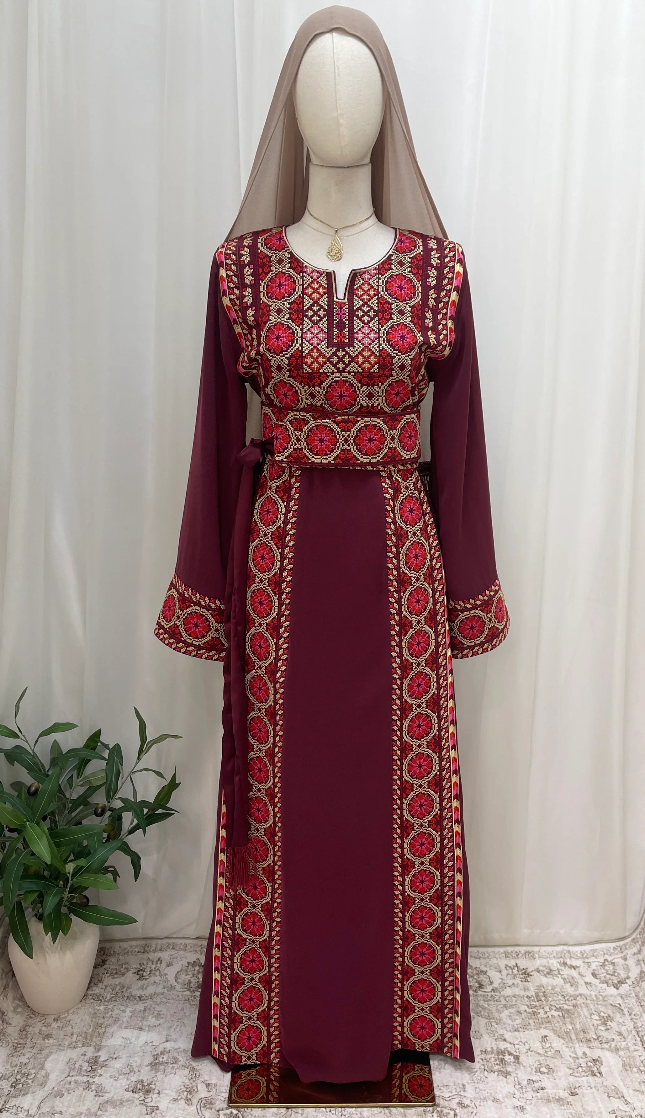 Zahra Heritage Embroidered Thobe