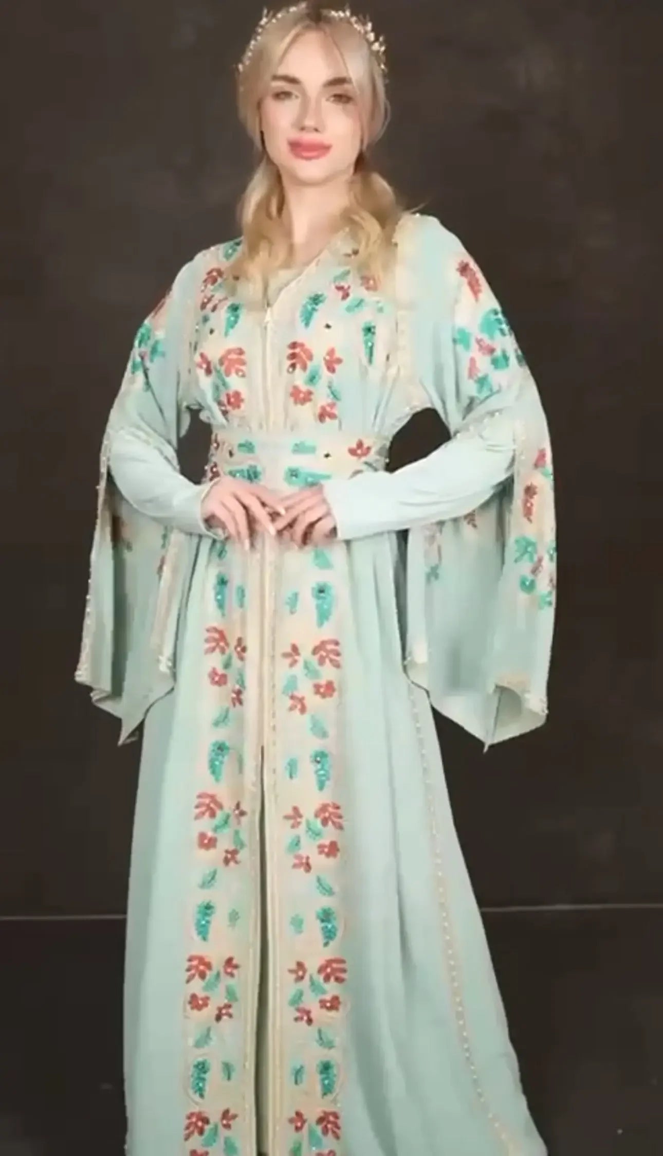 Embroidery Loom Kaftan: Traditional Craftsmanship and Creative Expression Palestinian Elegance