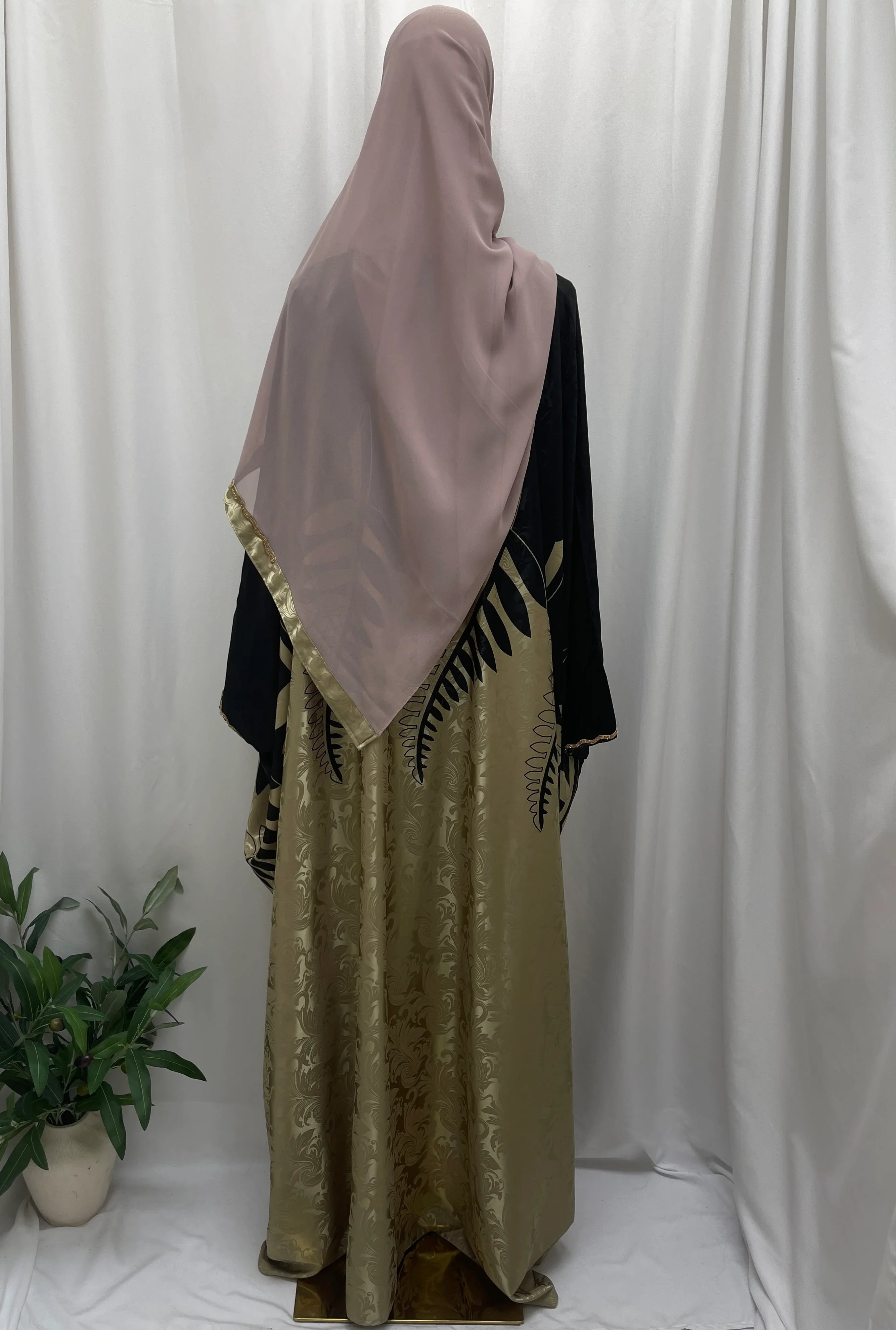 عباية شادو إليجانس