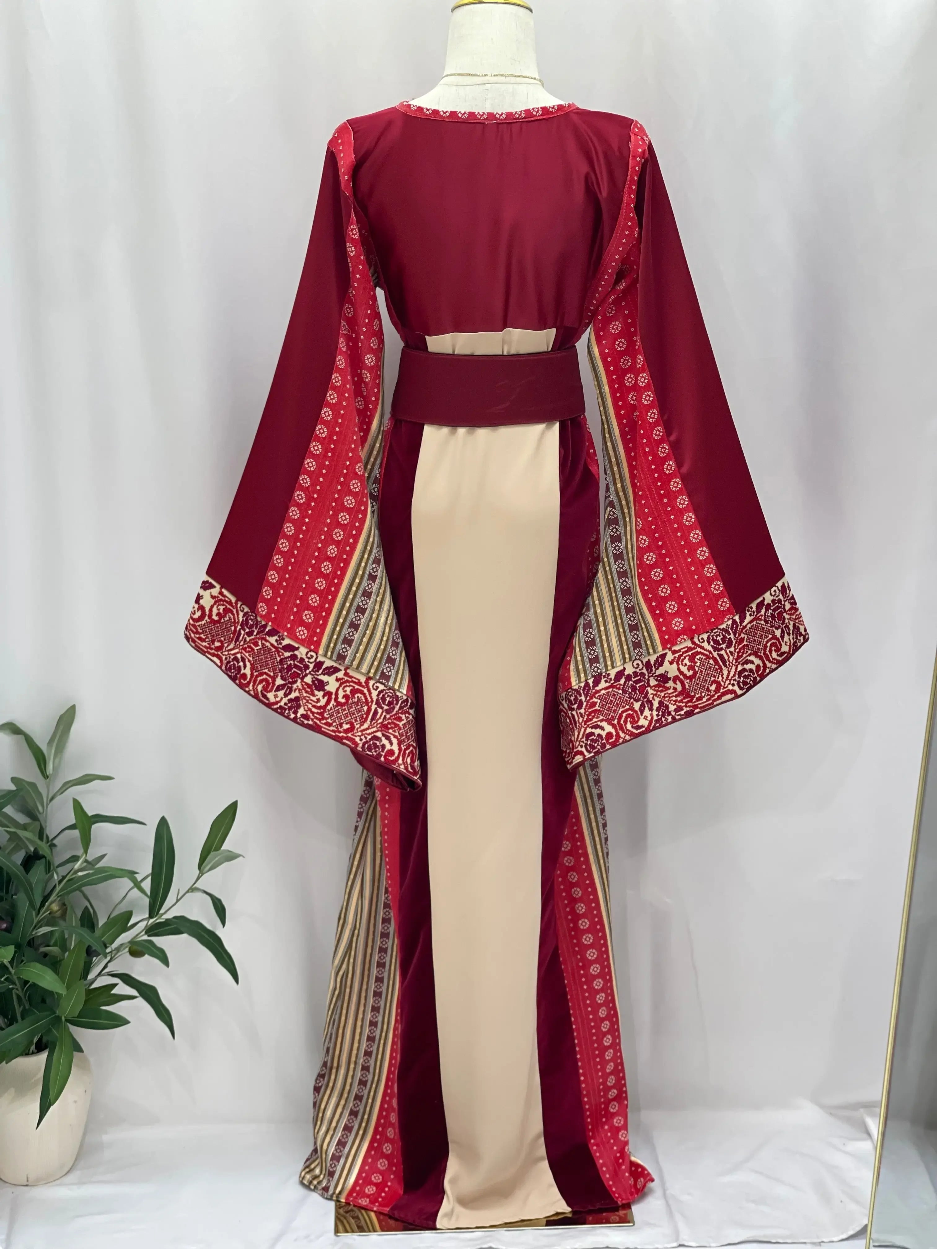 Luxurious Thoub with Saya, Velvet, Safa, and Satin Fabrics Palestinian Elegance