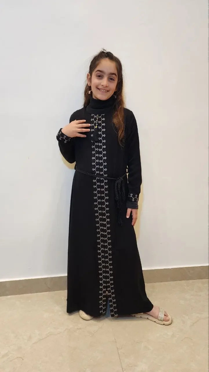 Elegance and Modesty: Princess Ramadan Abaya Palestinian Elegance