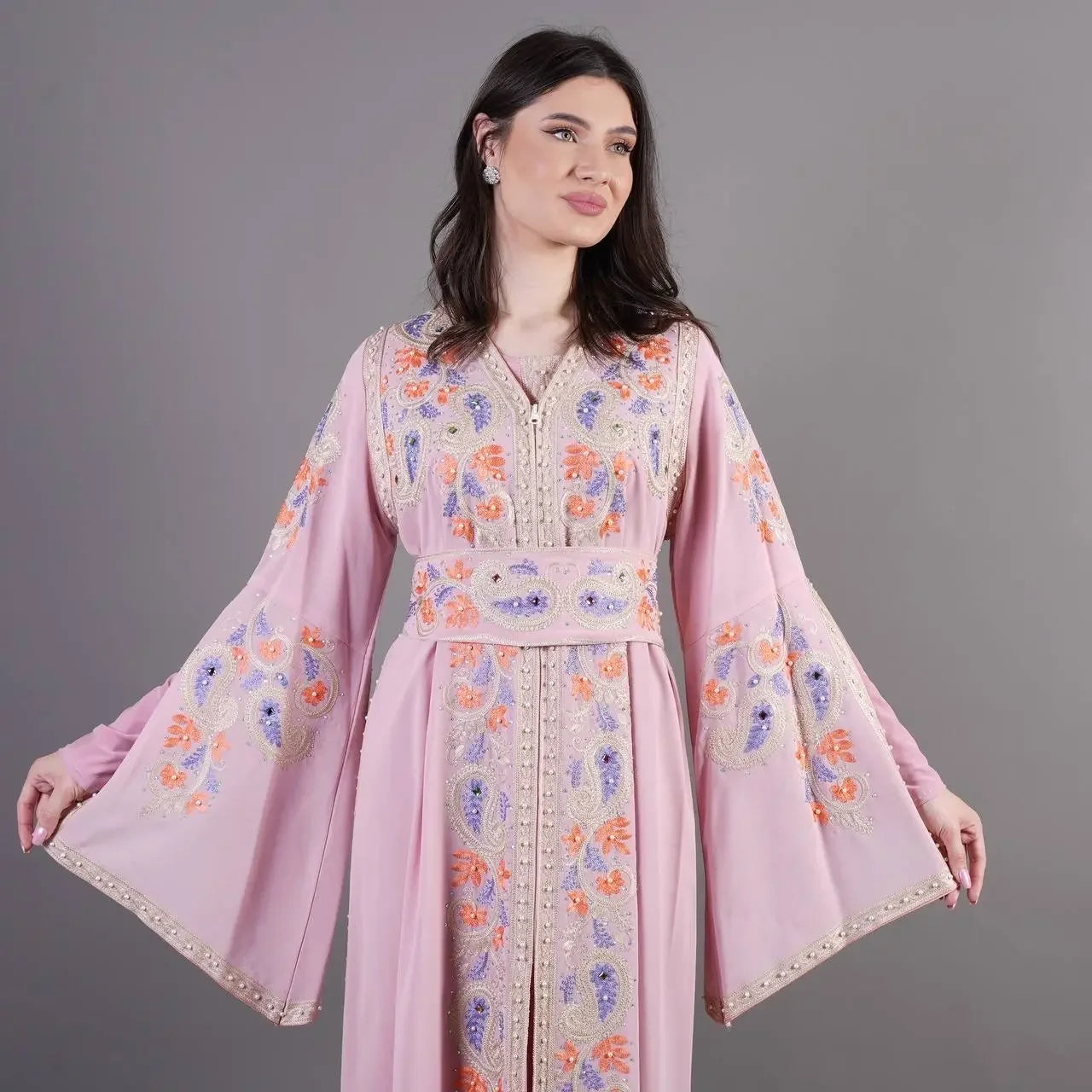 Embroidery Loom Kaftan: Traditional Craftsmanship and Creative Expression Palestinian Elegance