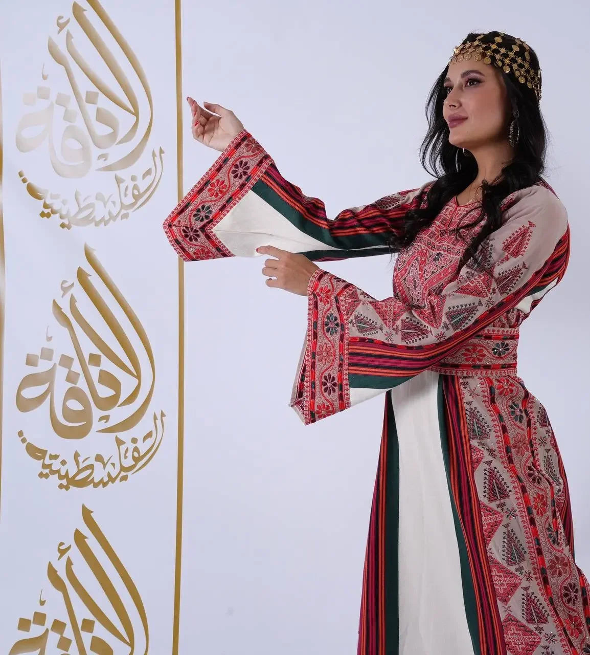 Trendy Majdlawi Thoub: Tradition Meets Modern Style Palestinian Elegance