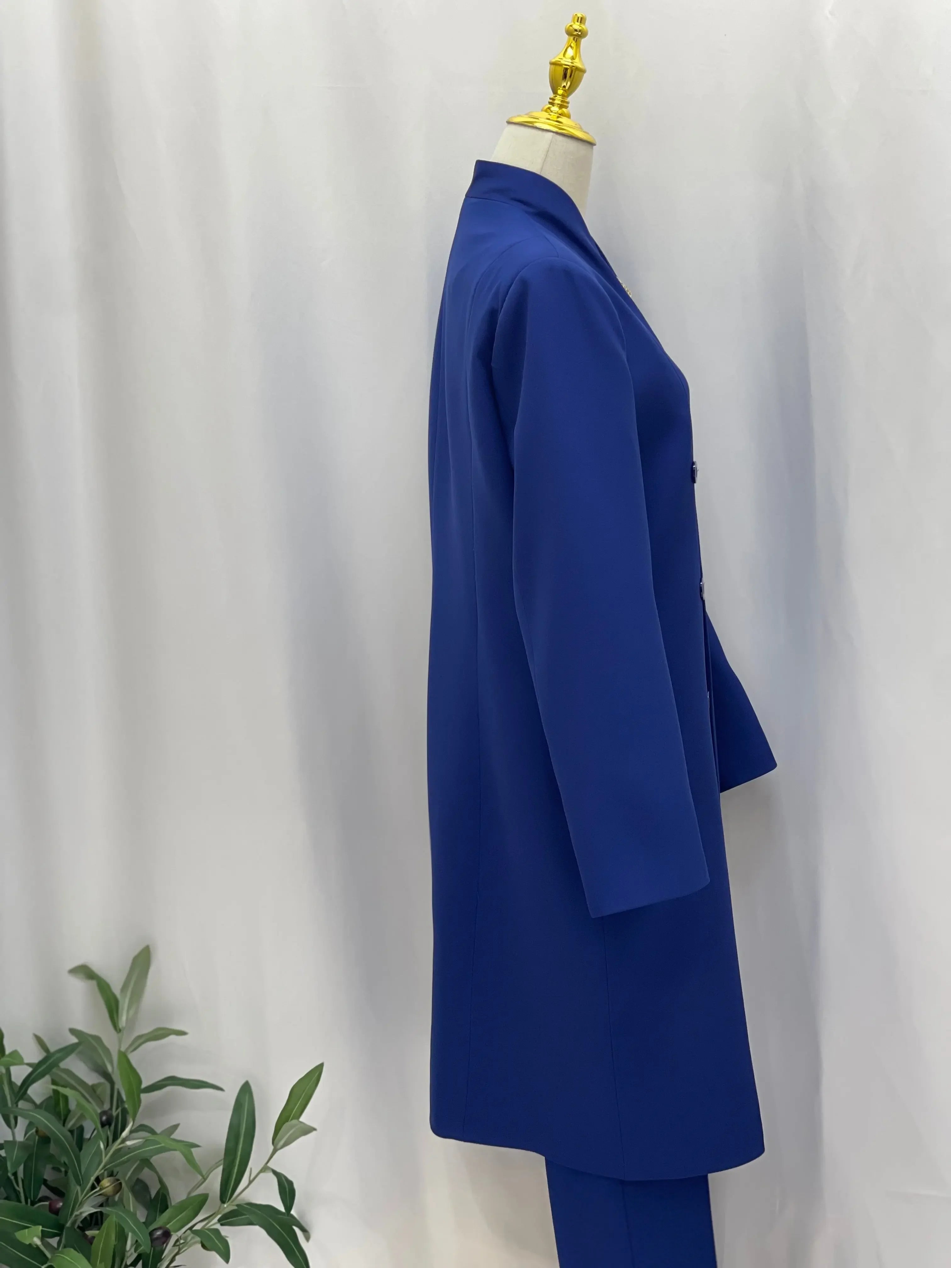 Professional Elegance: Formal Suits Palestinian Elegance