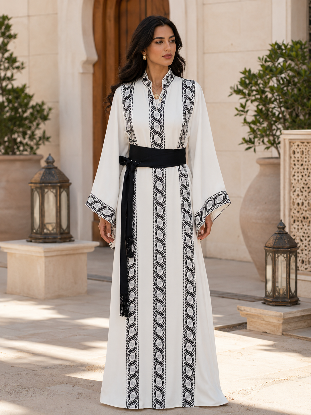 White Black Embroidered Thoub - Elegance & Style
