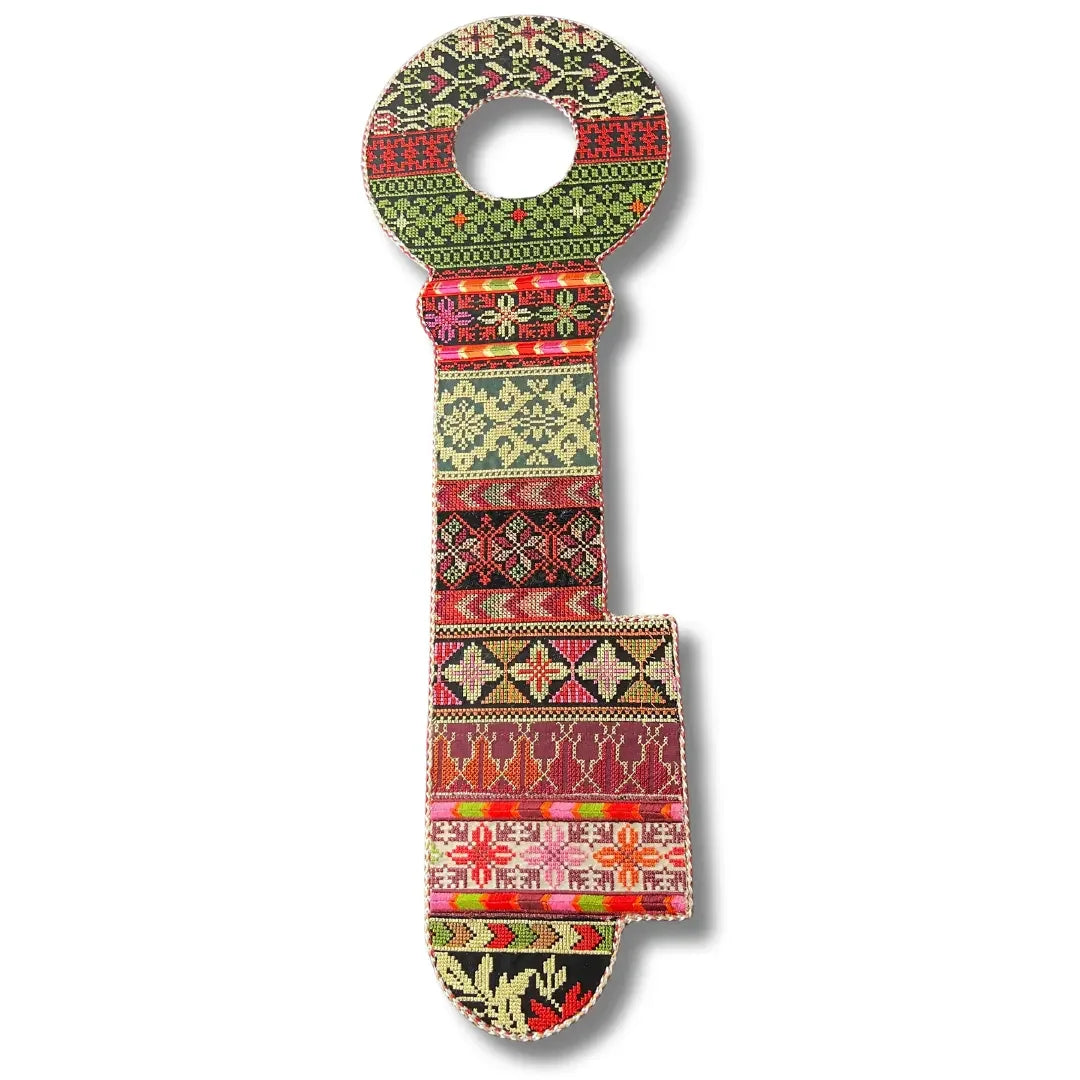 Key-Shaped Tatreez Home Decor - High-Quality Craftsmanship Palestinian Elegance
