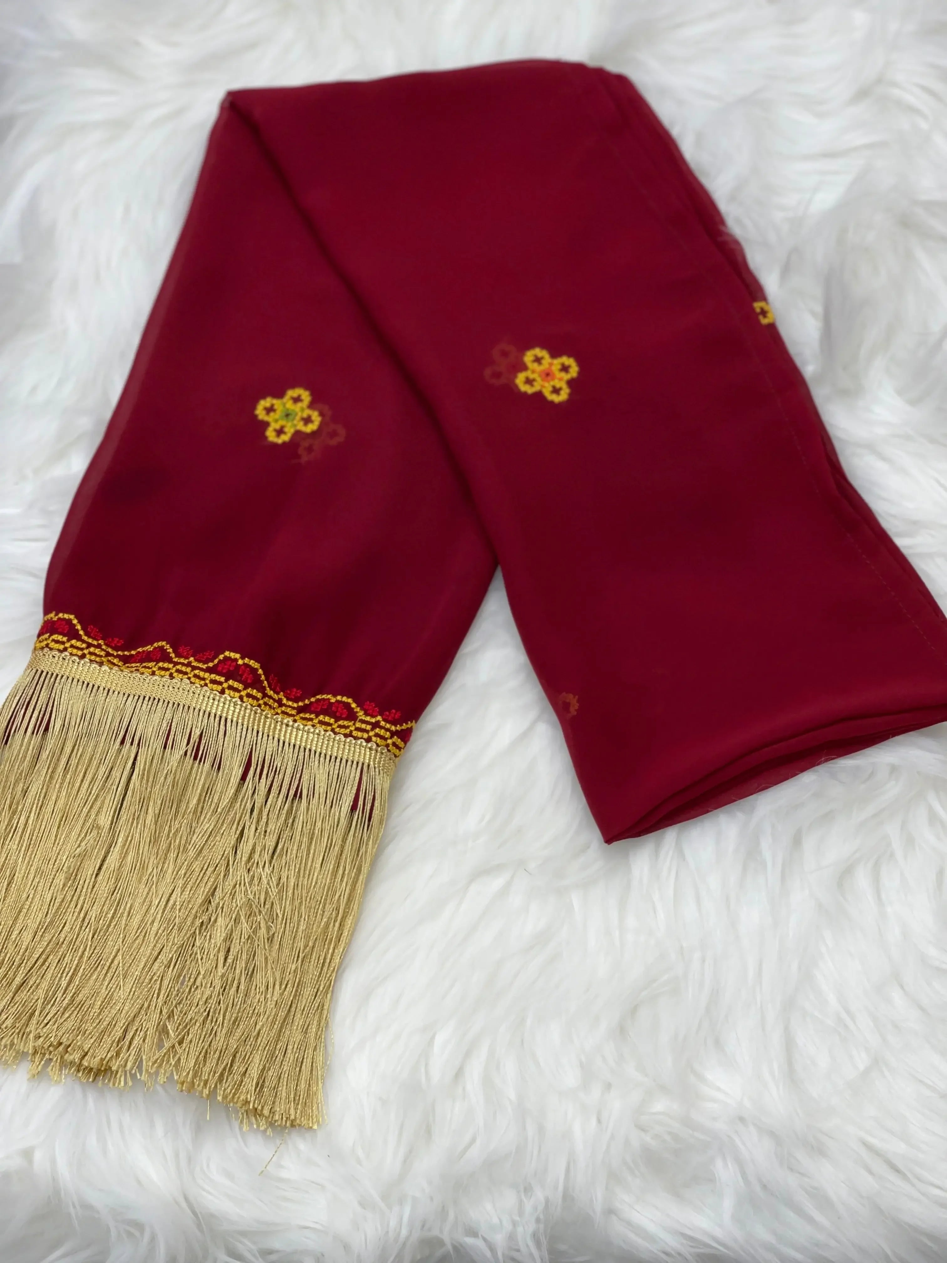 Embroidery Khirka Shawl: Elegance and Warmth in One Palestinian Elegance