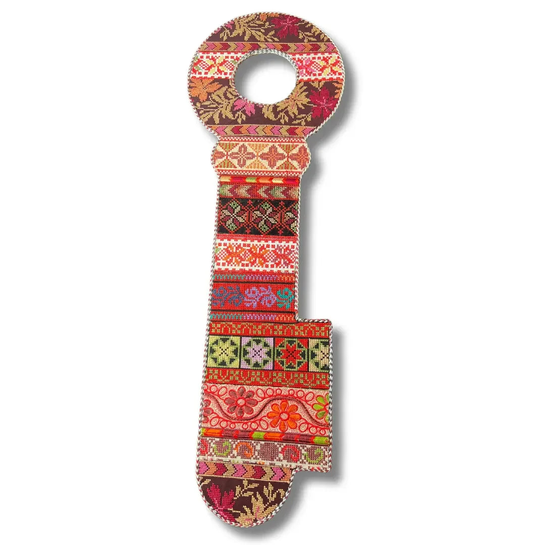 Key-Shaped Tatreez Home Decor - High-Quality Craftsmanship Palestinian Elegance