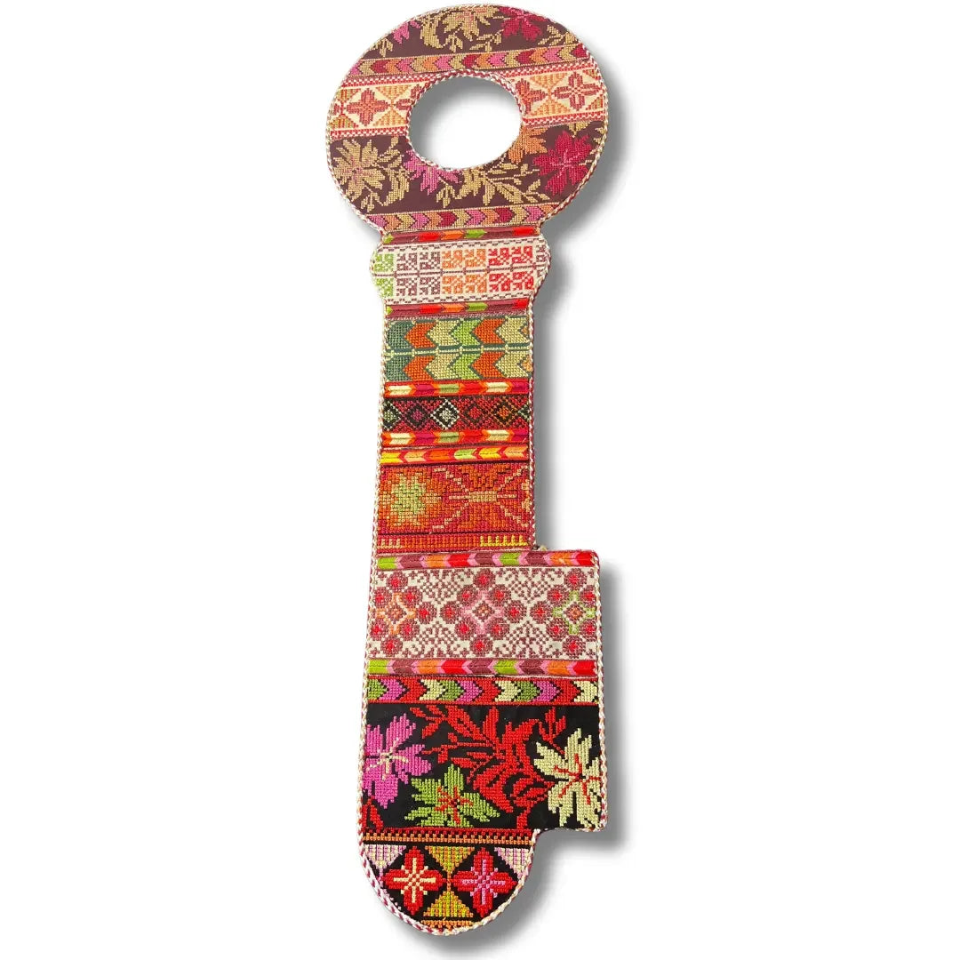 Key-Shaped Tatreez Home Decor - High-Quality Craftsmanship Palestinian Elegance