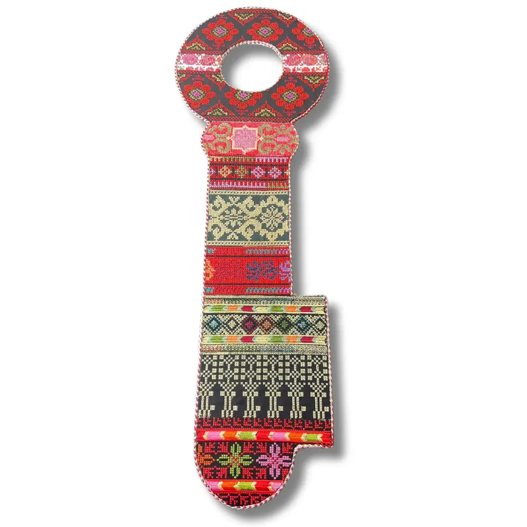 Key-Shaped Tatreez Home Decor - High-Quality Craftsmanship Palestinian Elegance
