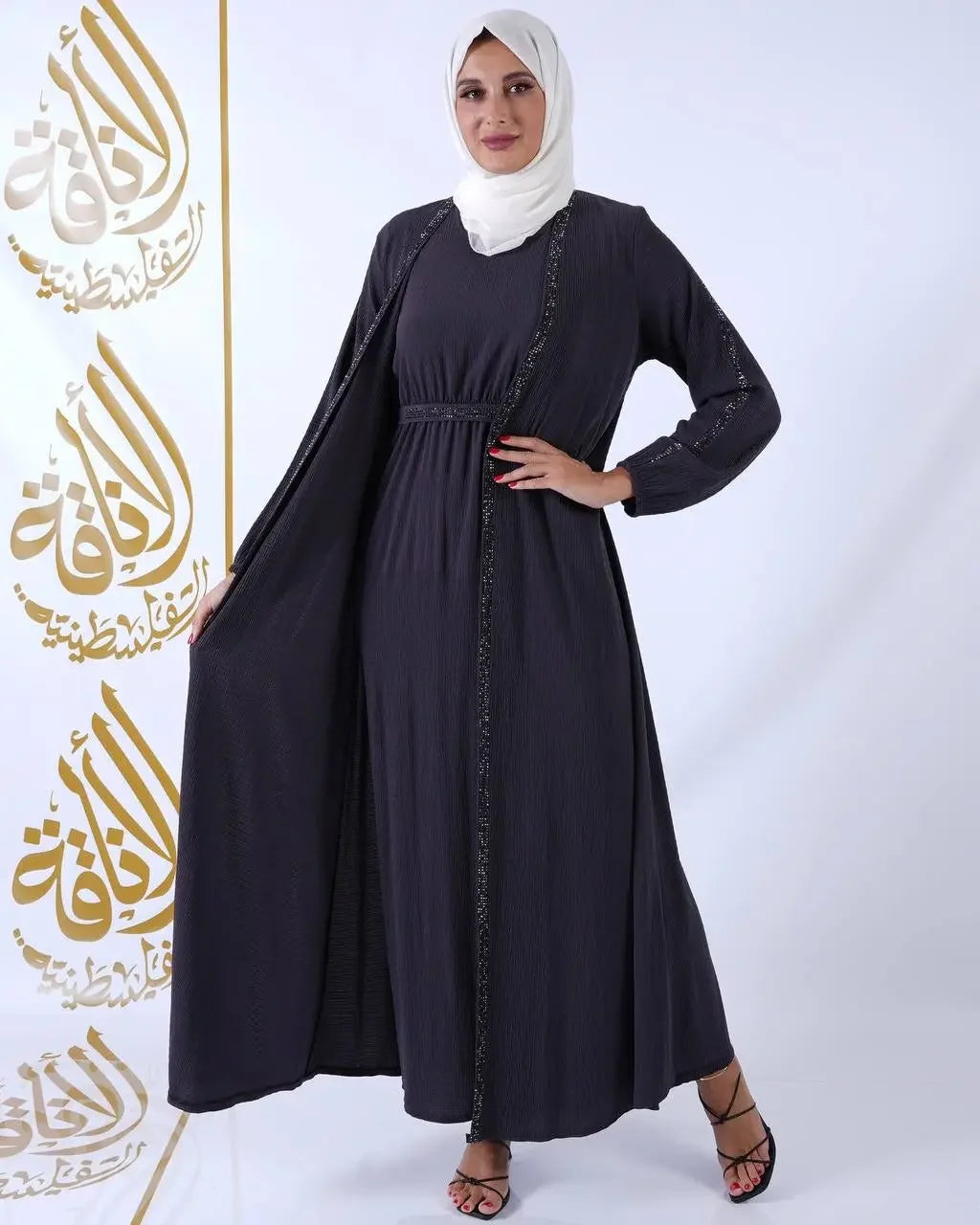 Classic Abaya: Timeless Elegance and Sophisticated Style Palestinian Elegance