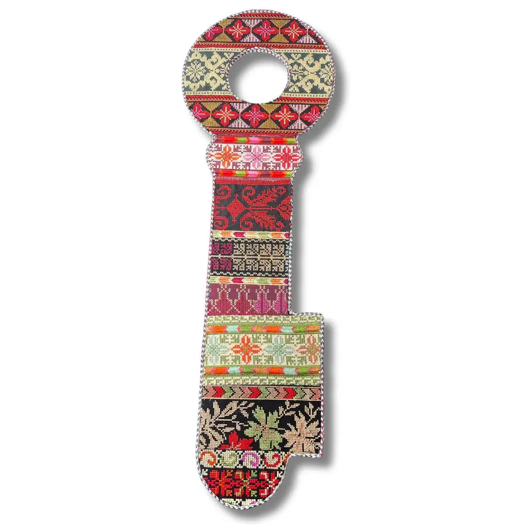 Key-Shaped Tatreez Home Decor - High-Quality Craftsmanship Palestinian Elegance