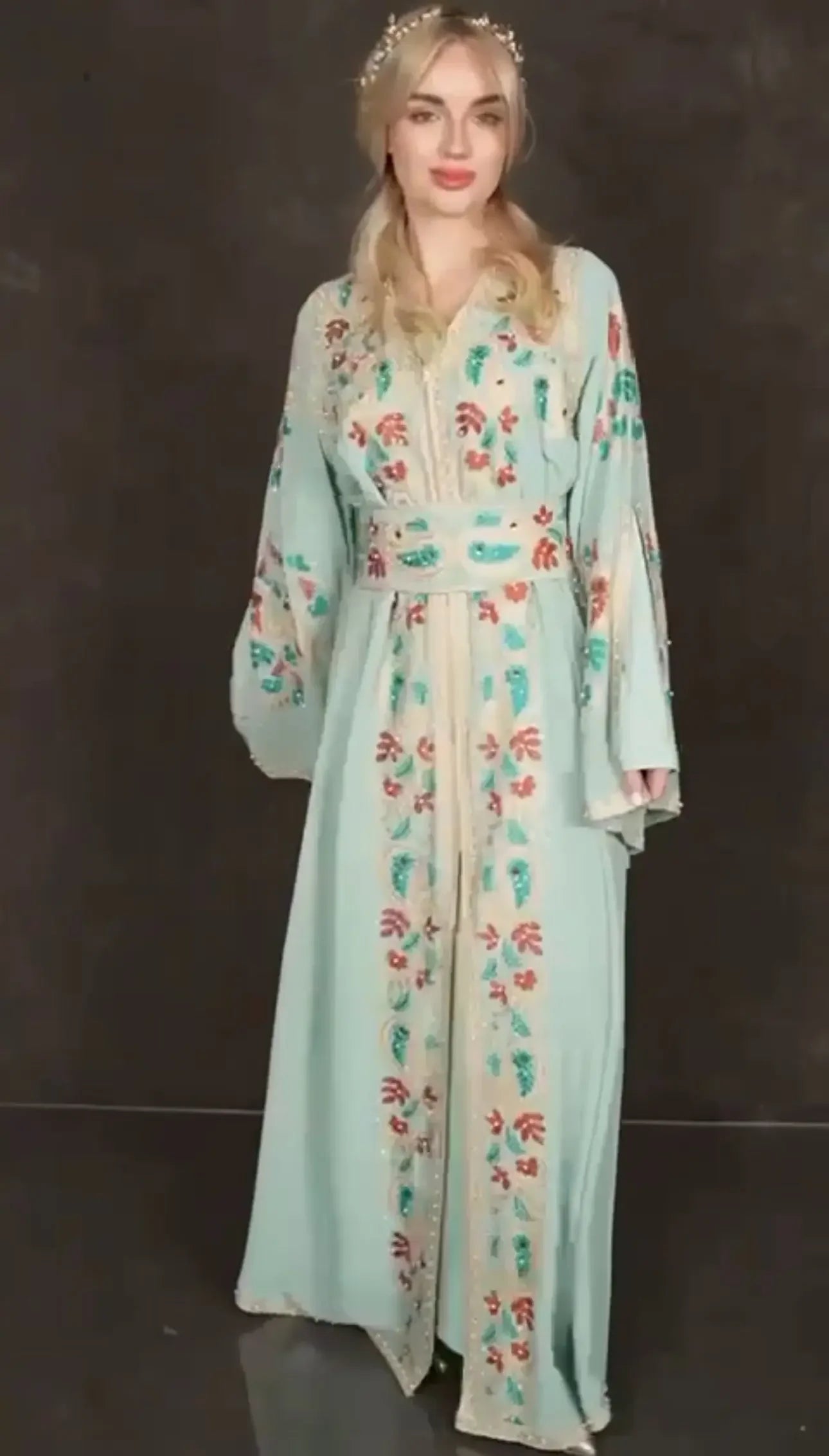 Embroidery Loom Kaftan: Traditional Craftsmanship and Creative Expression Palestinian Elegance