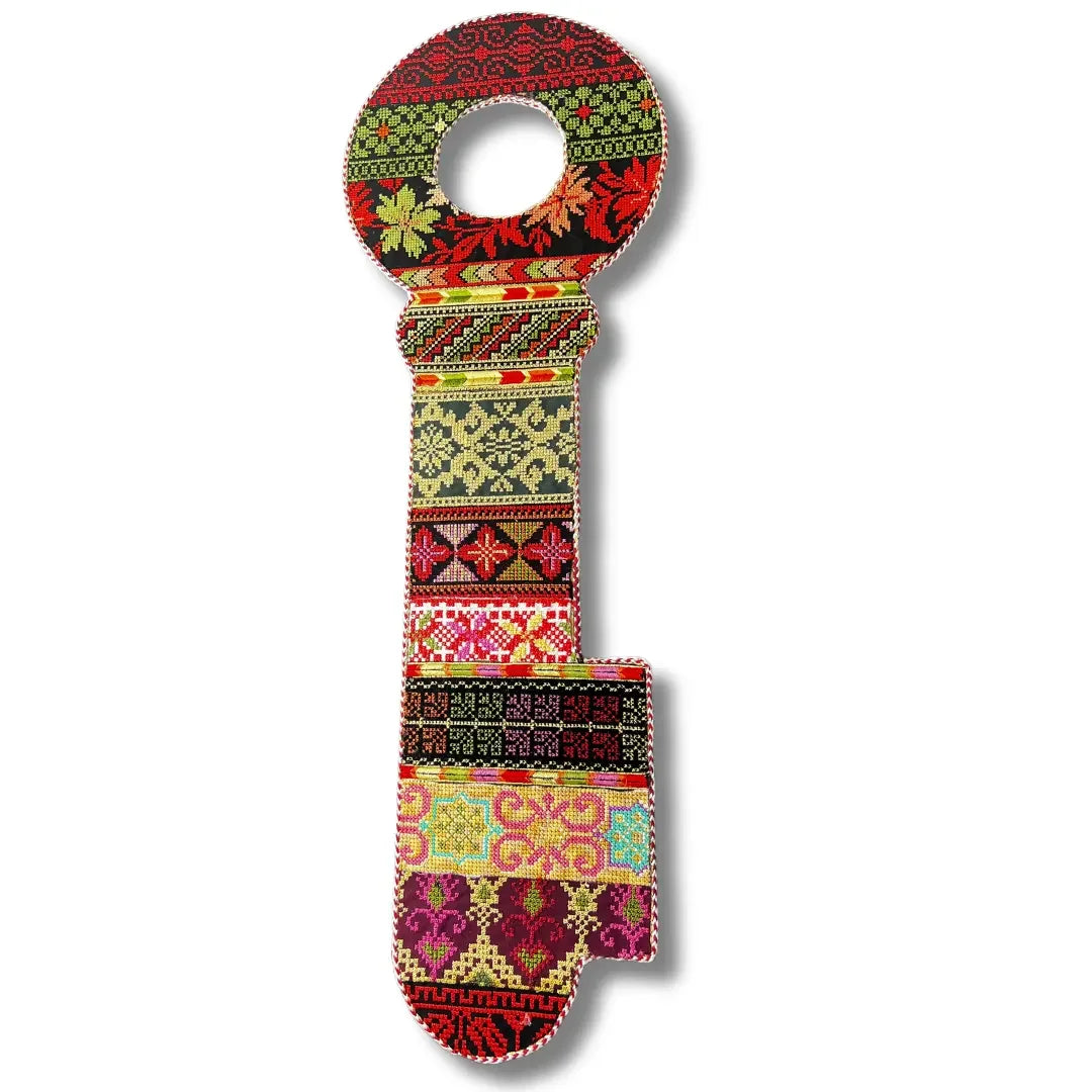 Key-Shaped Tatreez Home Decor - High-Quality Craftsmanship Palestinian Elegance