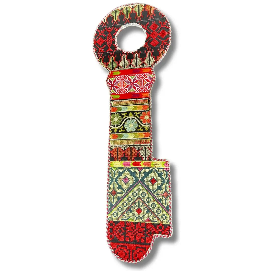 Key-Shaped Tatreez Design Home Decor – High-Quality Cultural Elegance Palestinian Elegance