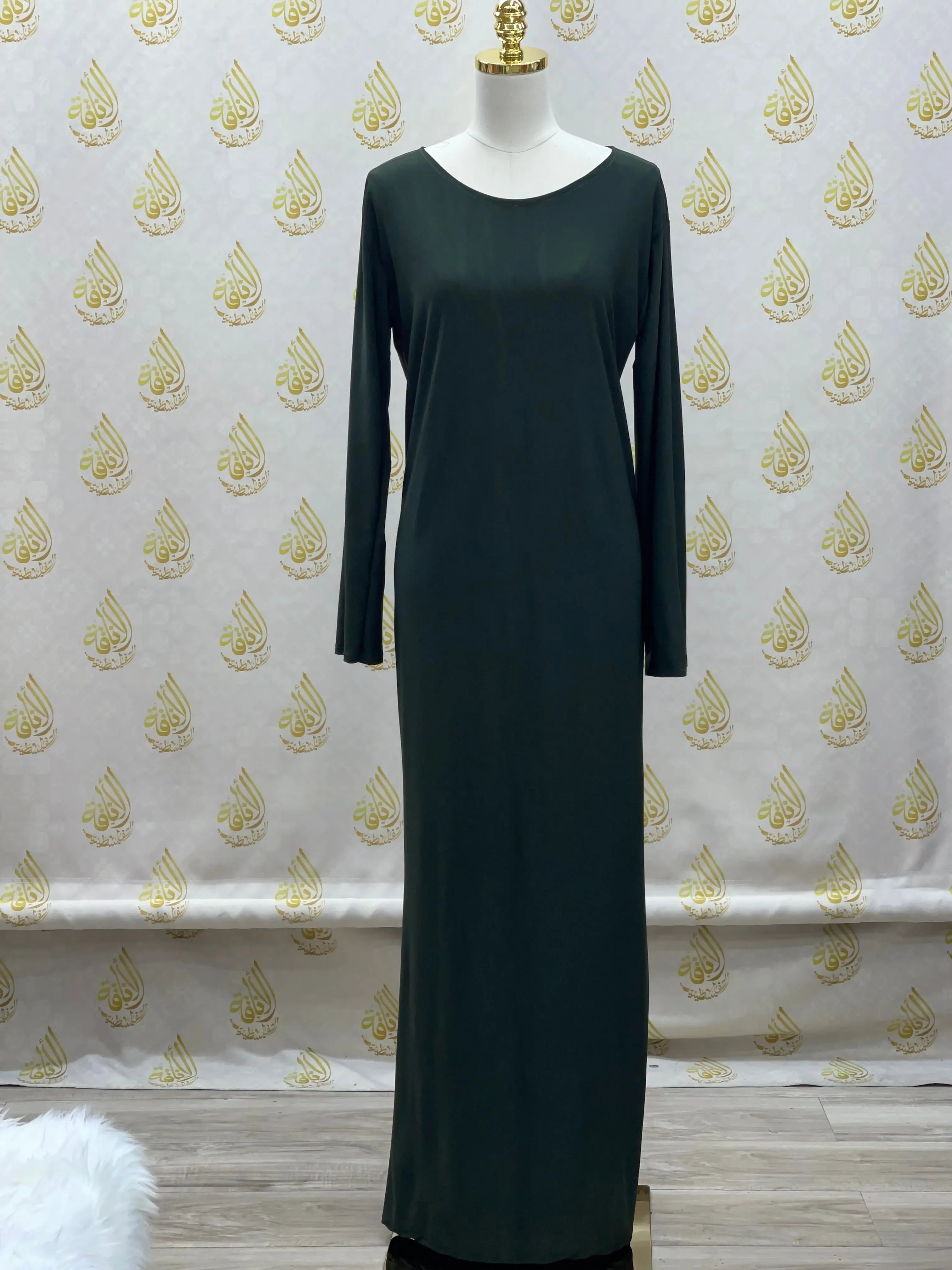 Basic Solid Dress: Versatile Elegance and Everyday Comfort palestinian elegance