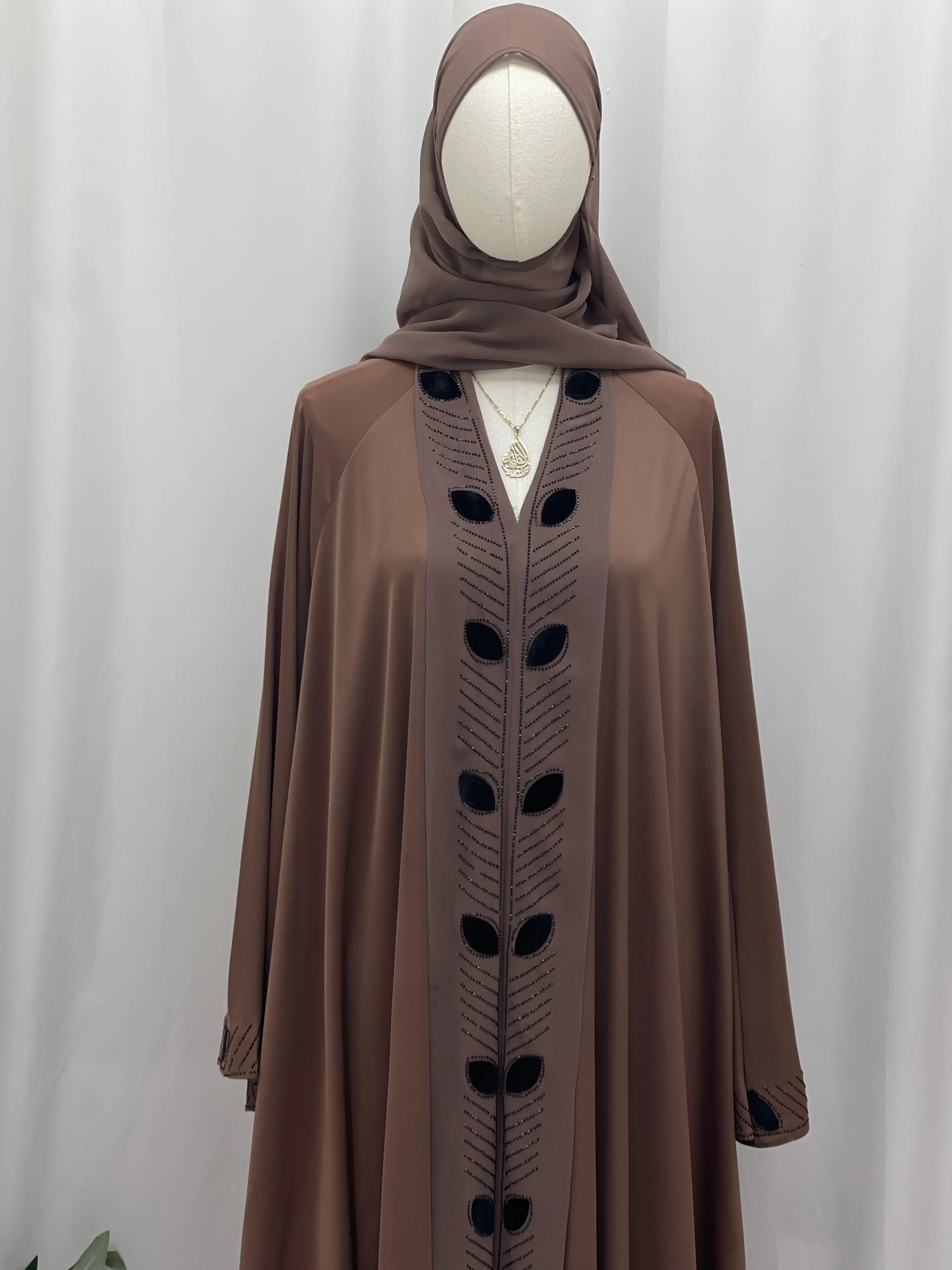 Abaya Narjis – Elegant Modest Wear with Timeless Style