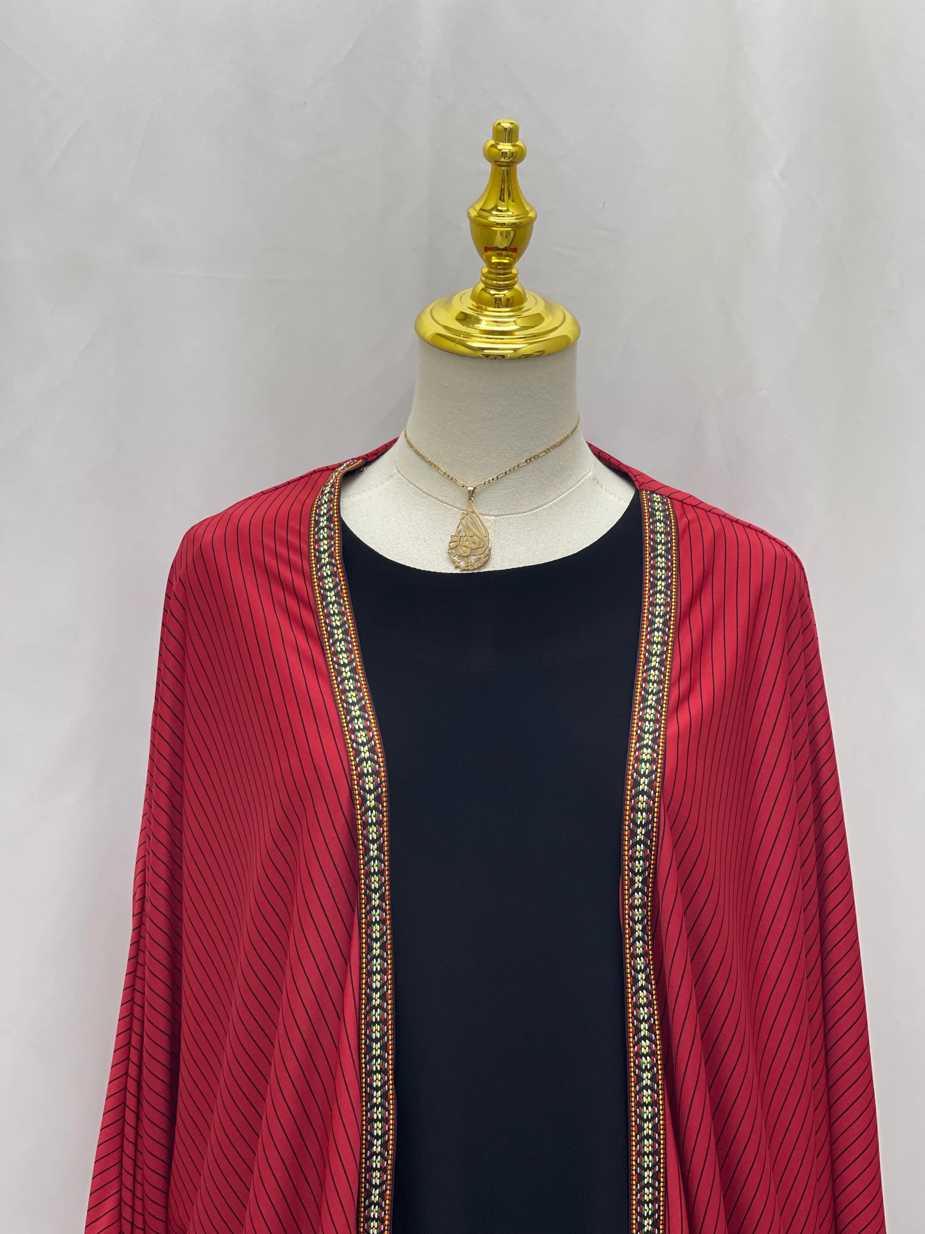 Timeless Sophistication: Jawaher Cardigan Palestinian Elegance