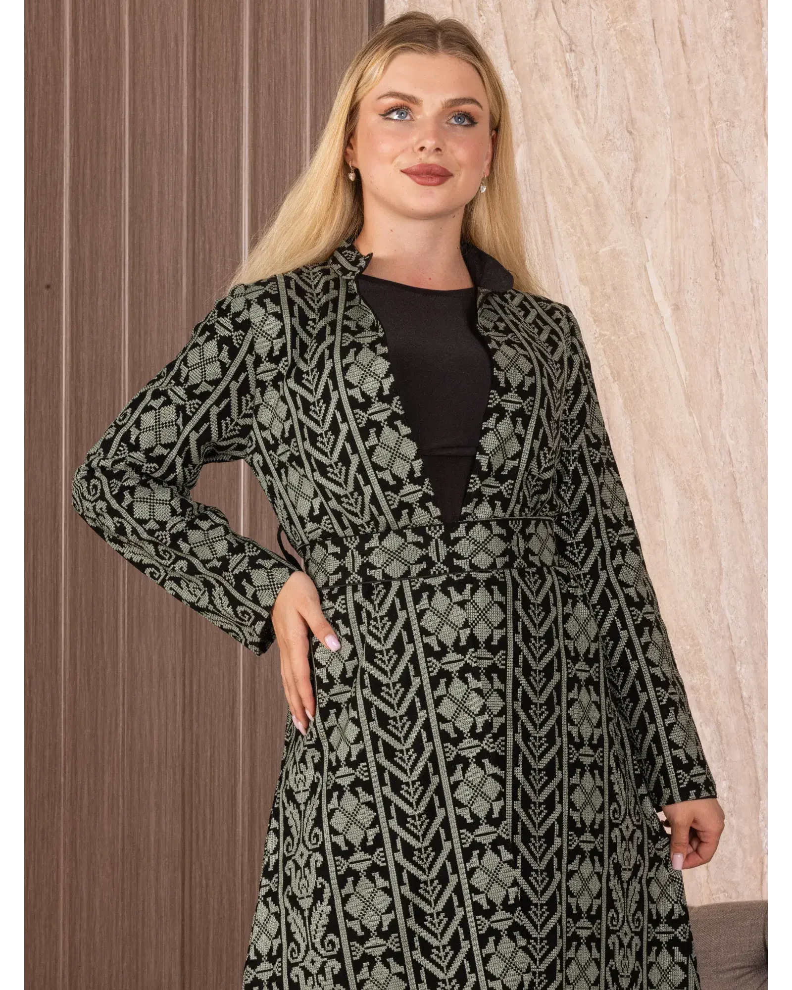 Embroidered Long Cardigan: Elegance and Sophistication Palestinian Elegance