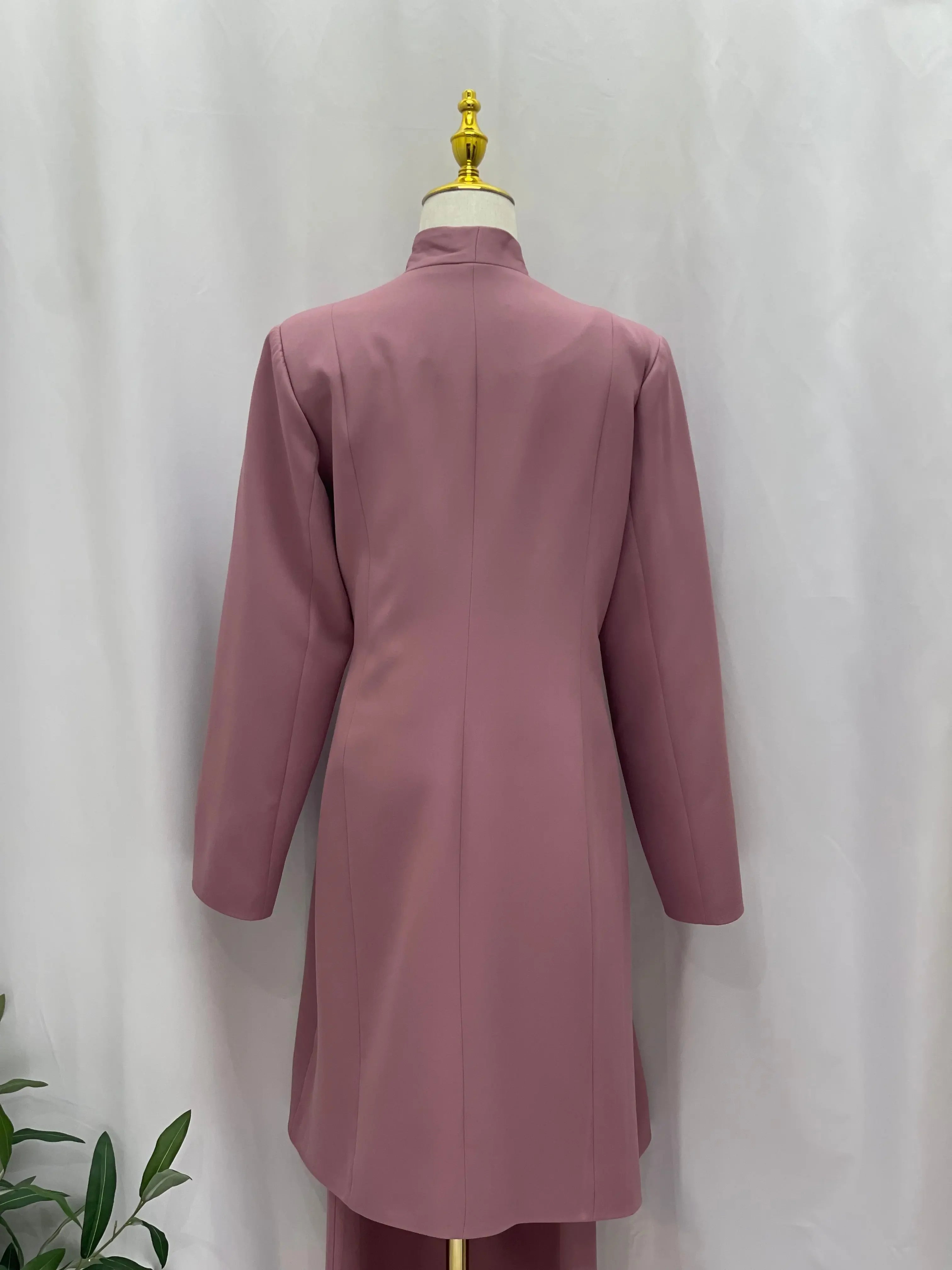 Professional Elegance: Formal Suits Palestinian Elegance