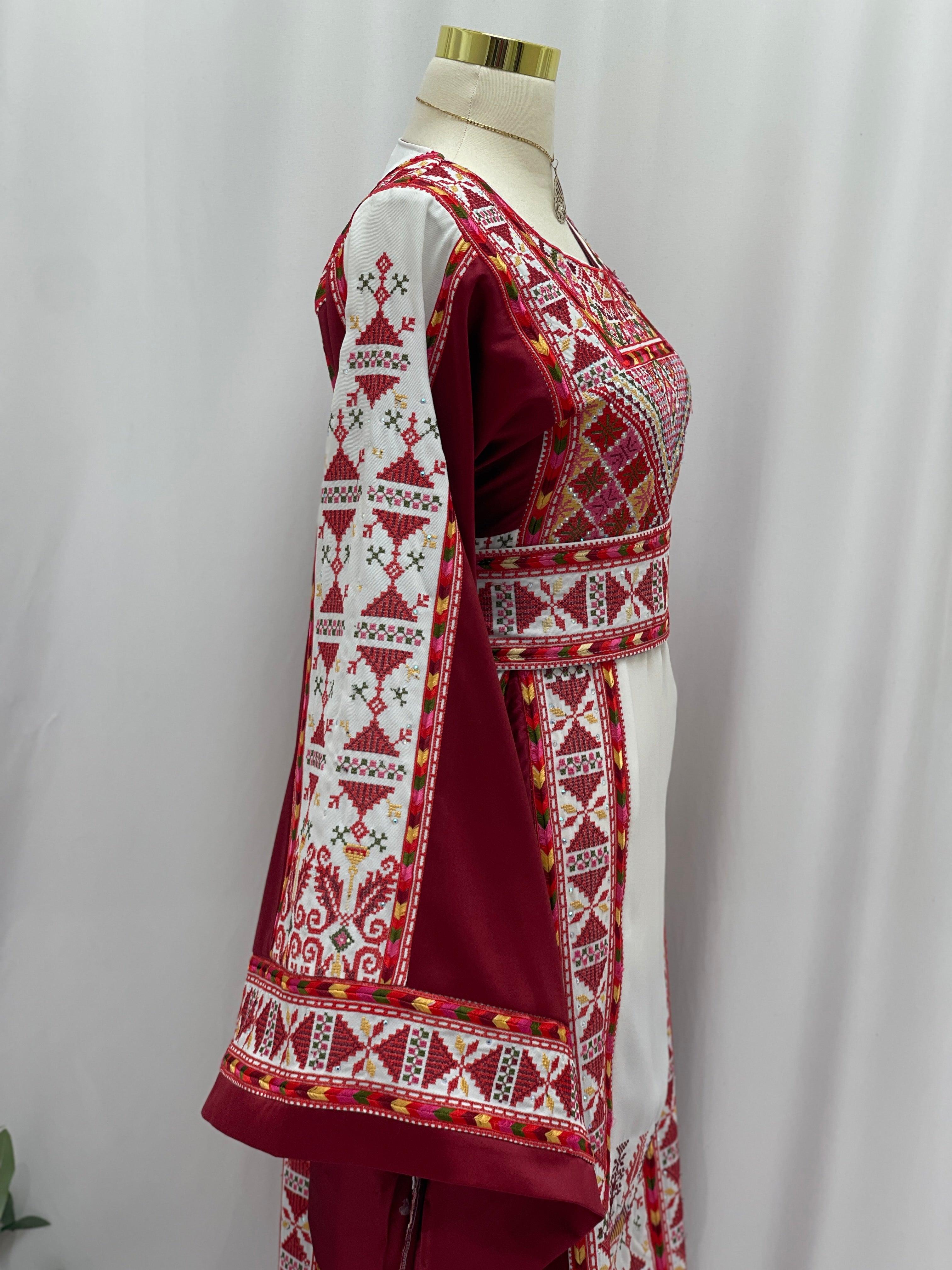 Thuraya Heritage Embroidered Thobe