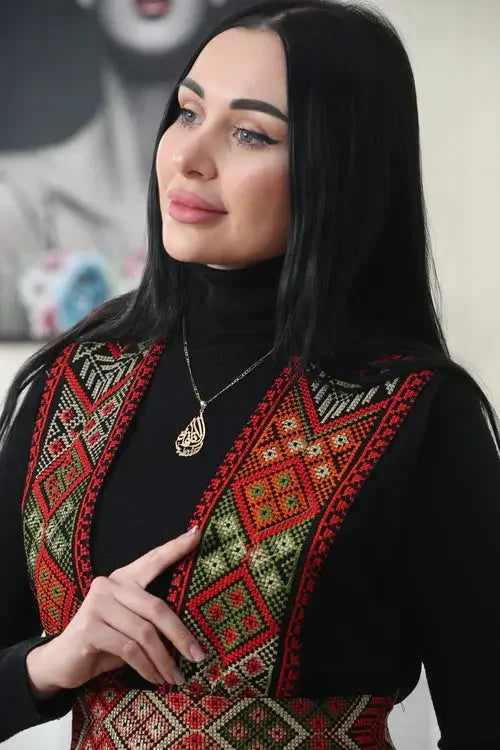 Craftsmanship at Its Finest: Intricate Embroidery Vest Palestinian Elegance