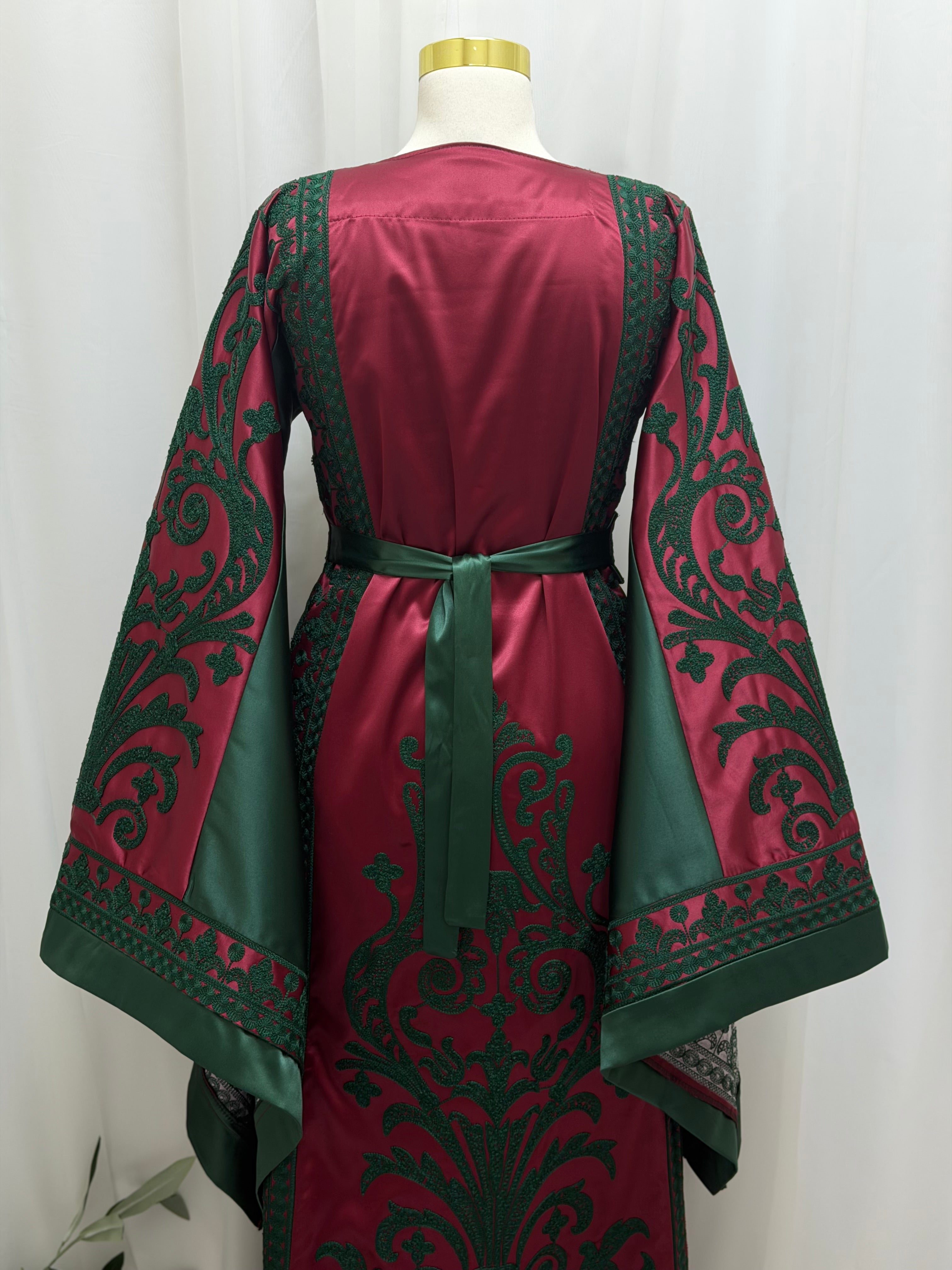 Thobe Jawharat Al-Zamrud