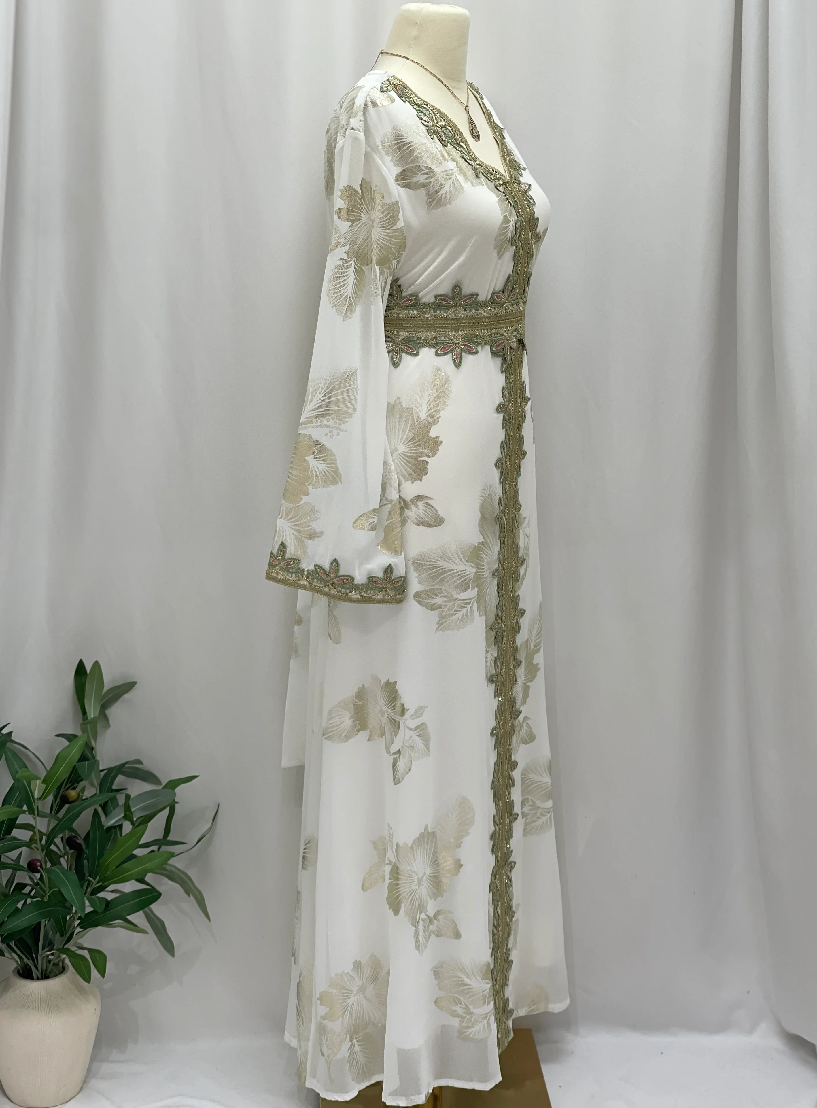 Ethereal Bloom Kaftan – Soft, Flowing Elegance