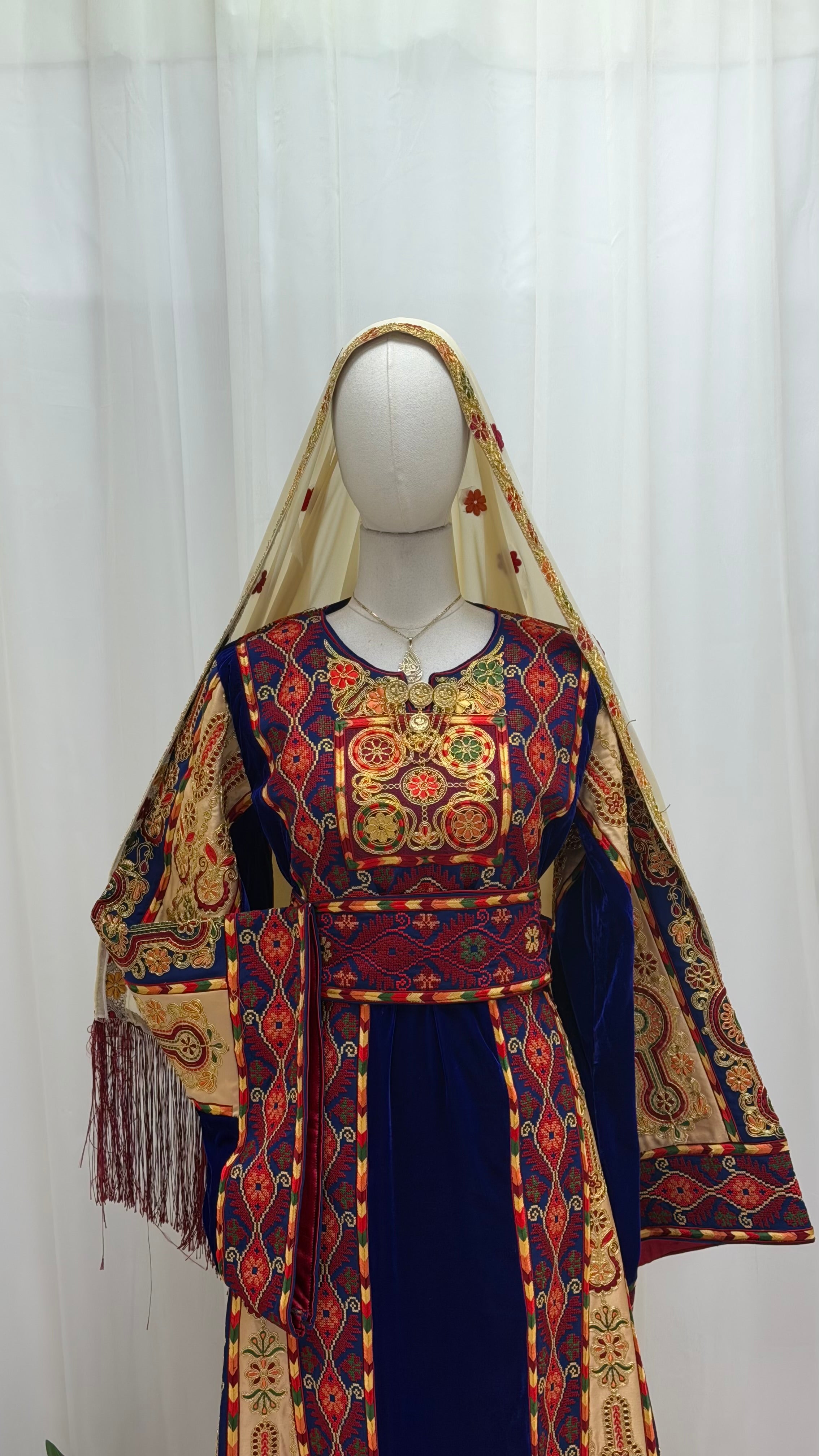 Suhaila Qasab Velvet Thobe