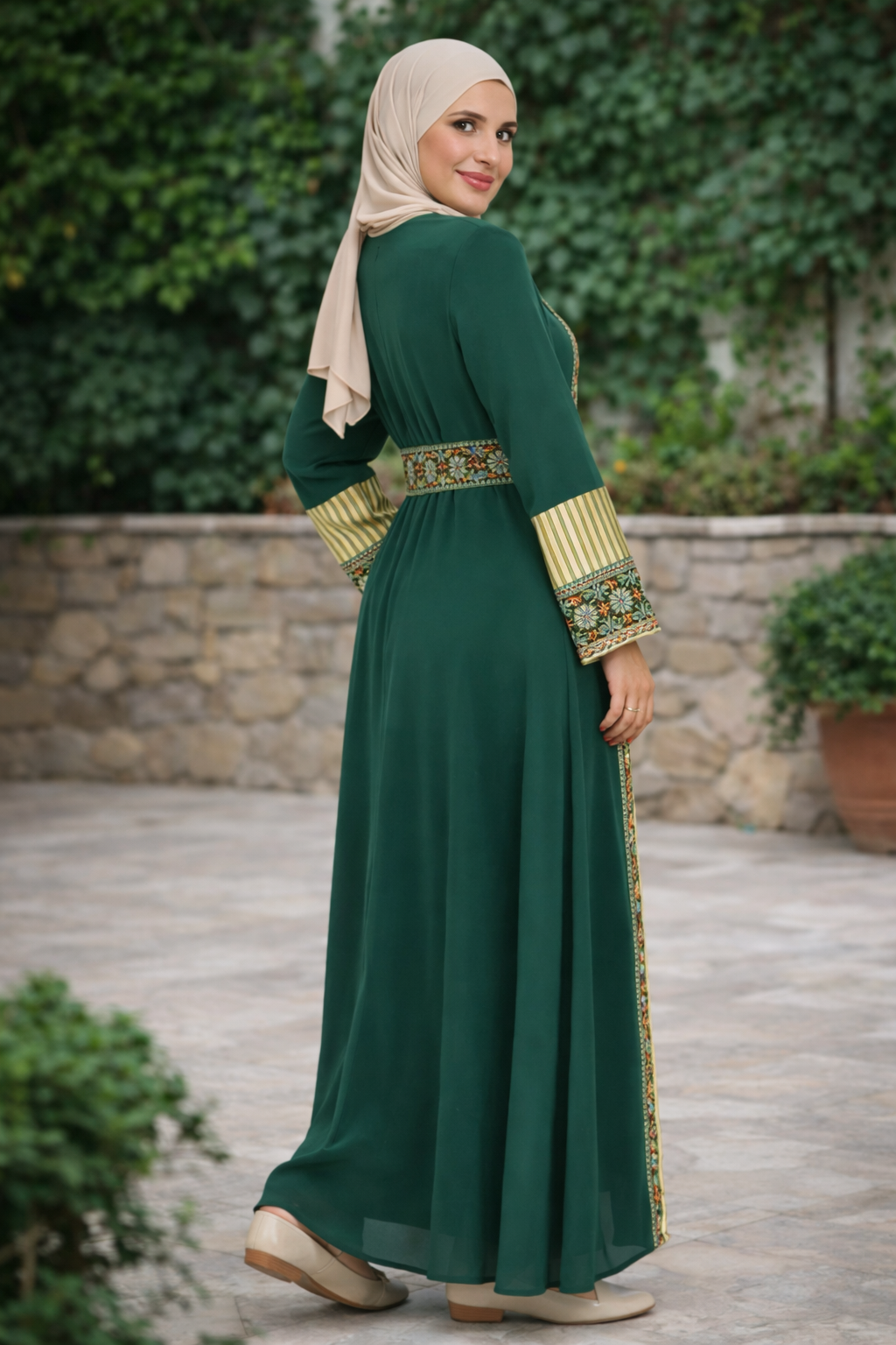 Royal Heritage Reversible Belt Bisht - Palestinian Elegance